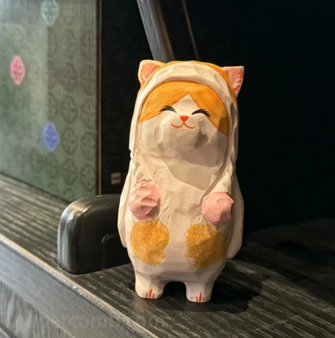木彫り動物猫の置物癒しのコレクション｜木彫り置物で彩る-賢い