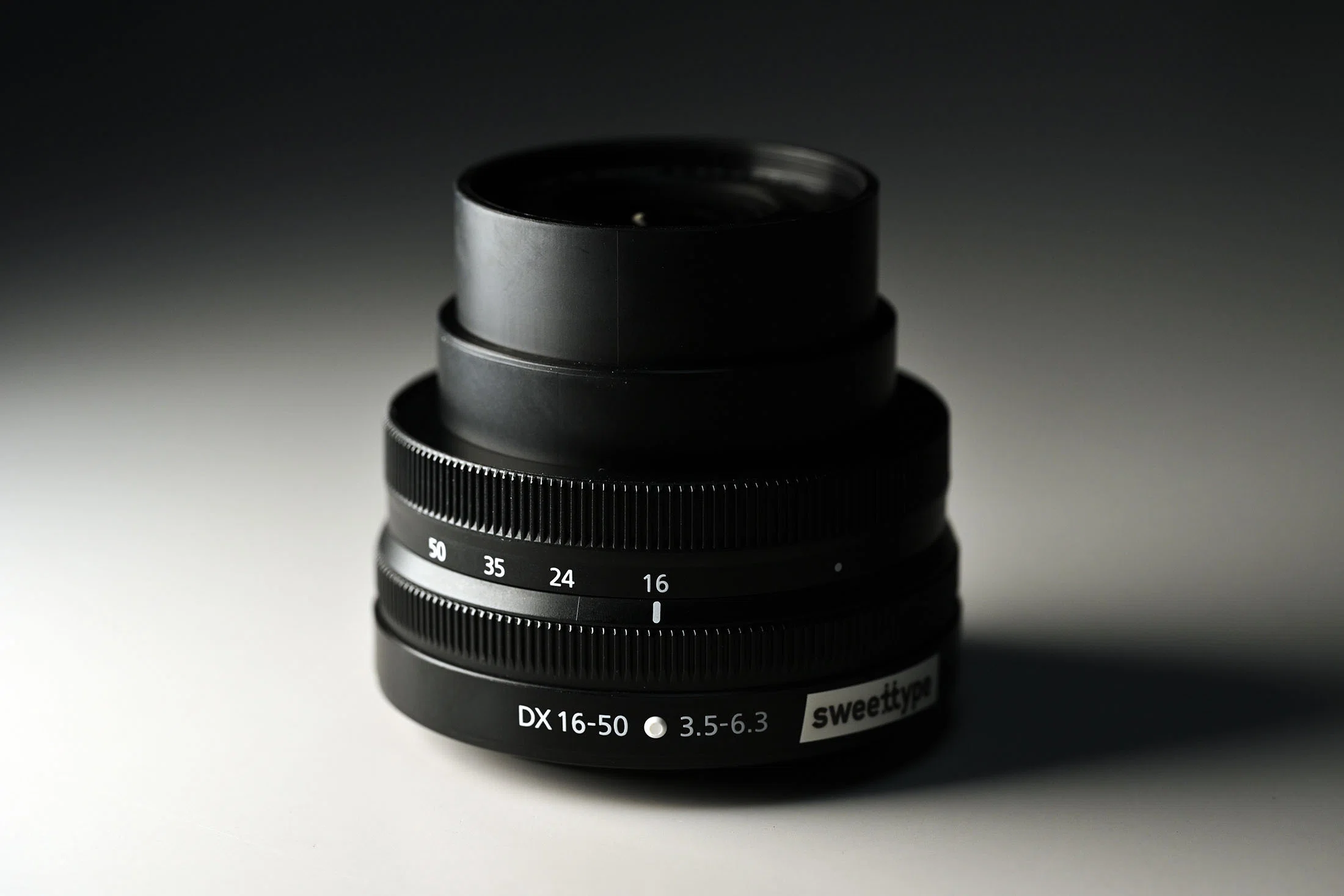 NIKKOR Z DX 16-50mm f/3.5-6.3 VRのレビュー｜Sweettype