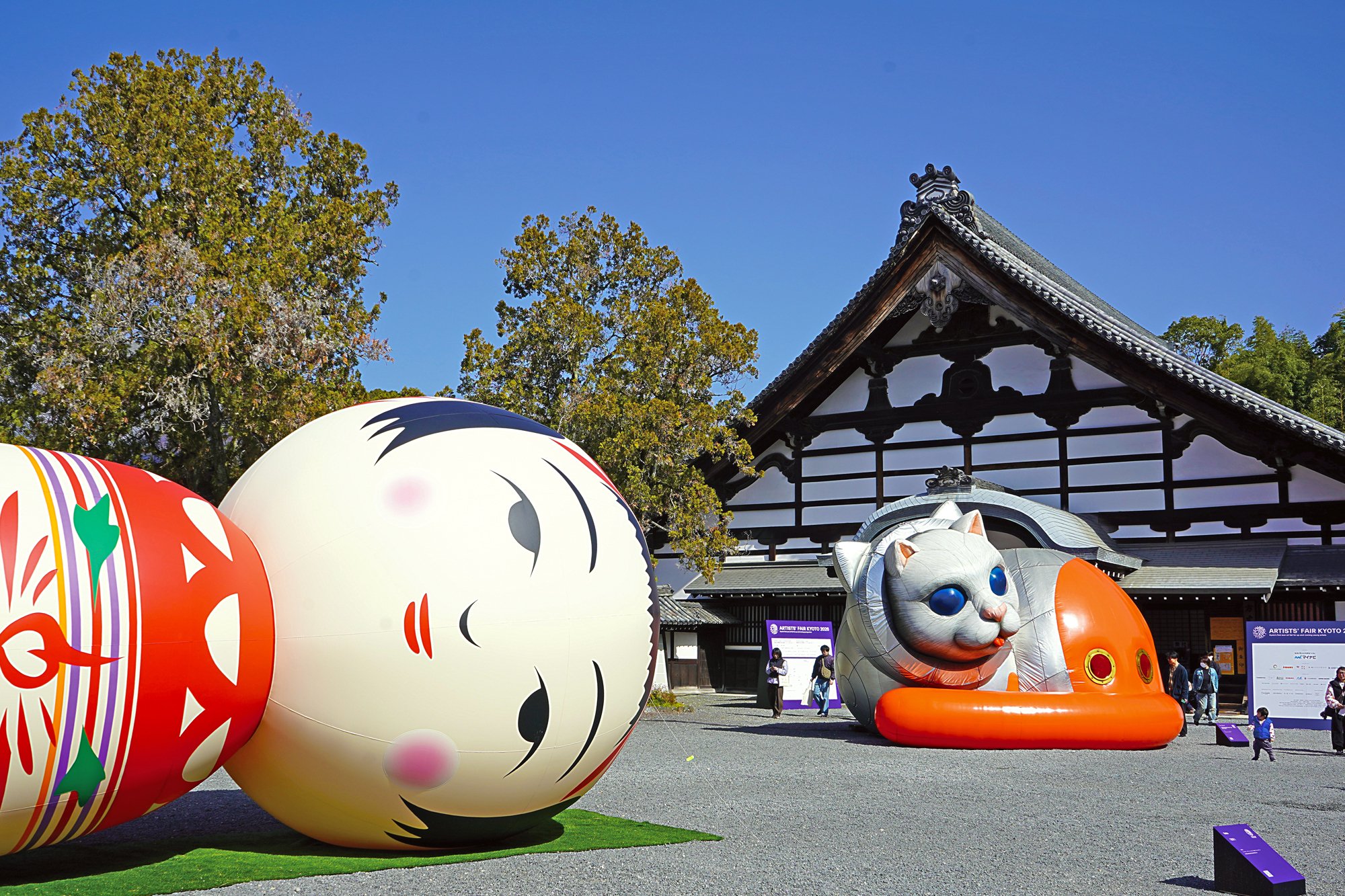 京都・東福寺に巨大こけしと宇宙猫？｜アーティストフェア京都2026体験