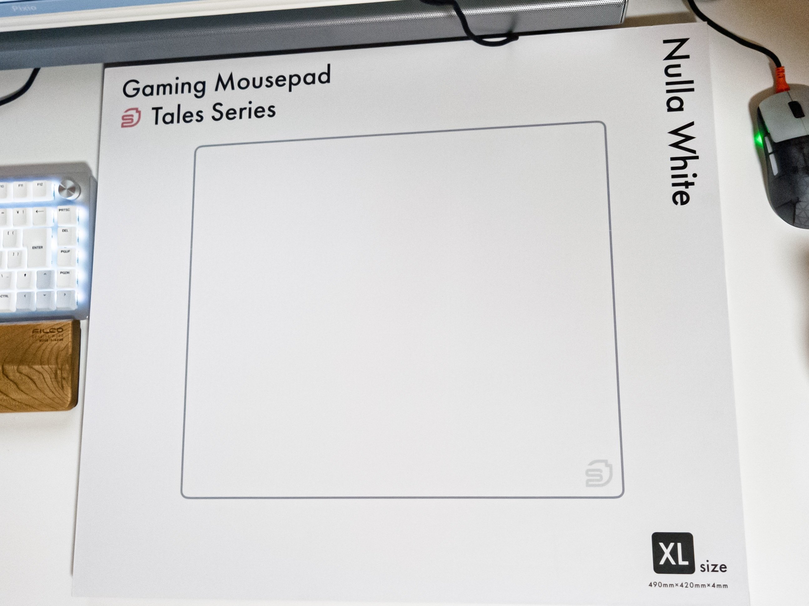 Storia Nulla White】6600円という圧倒的低価格のガラスマウスパッド