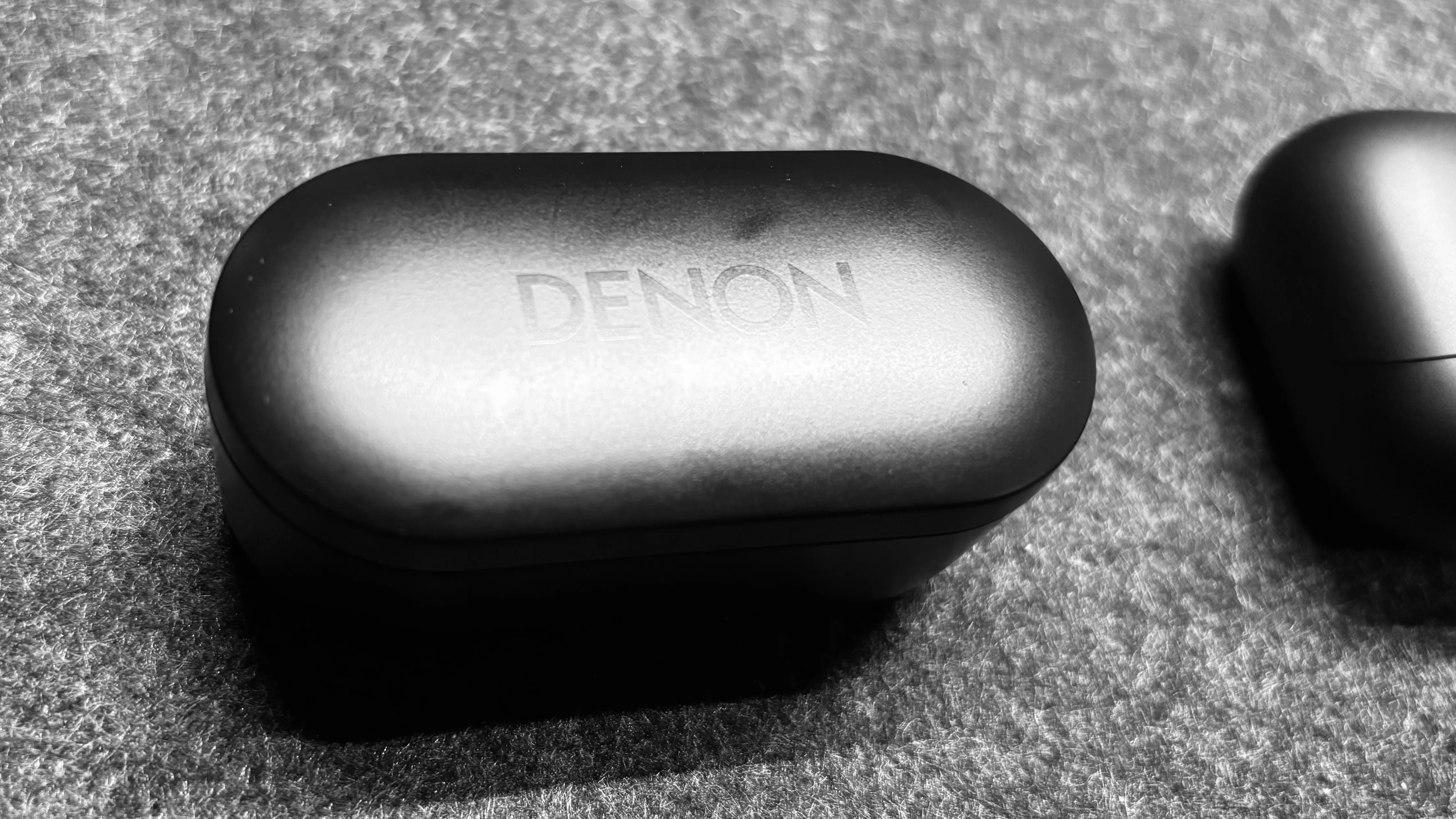 ゲーマー向けイヤホン低遅延化！AK8675maxとDENON Perl Proレビュー