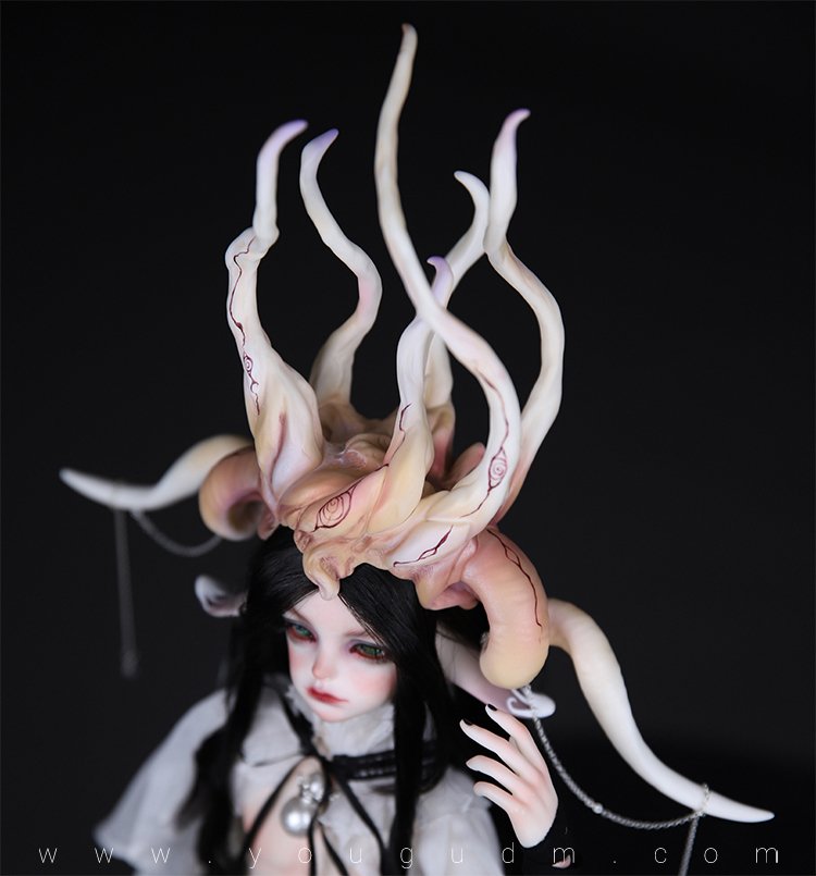 ケモノ？昆虫？ドールの系統は性癖博覧会｜朝火