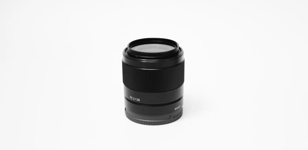 SONY FE28mm F2 フルサイズ　単焦点レンズ Amazon.co.jp: SONY(ソニー) 広角単焦点レンズ フルサイズ FE 28mm F2