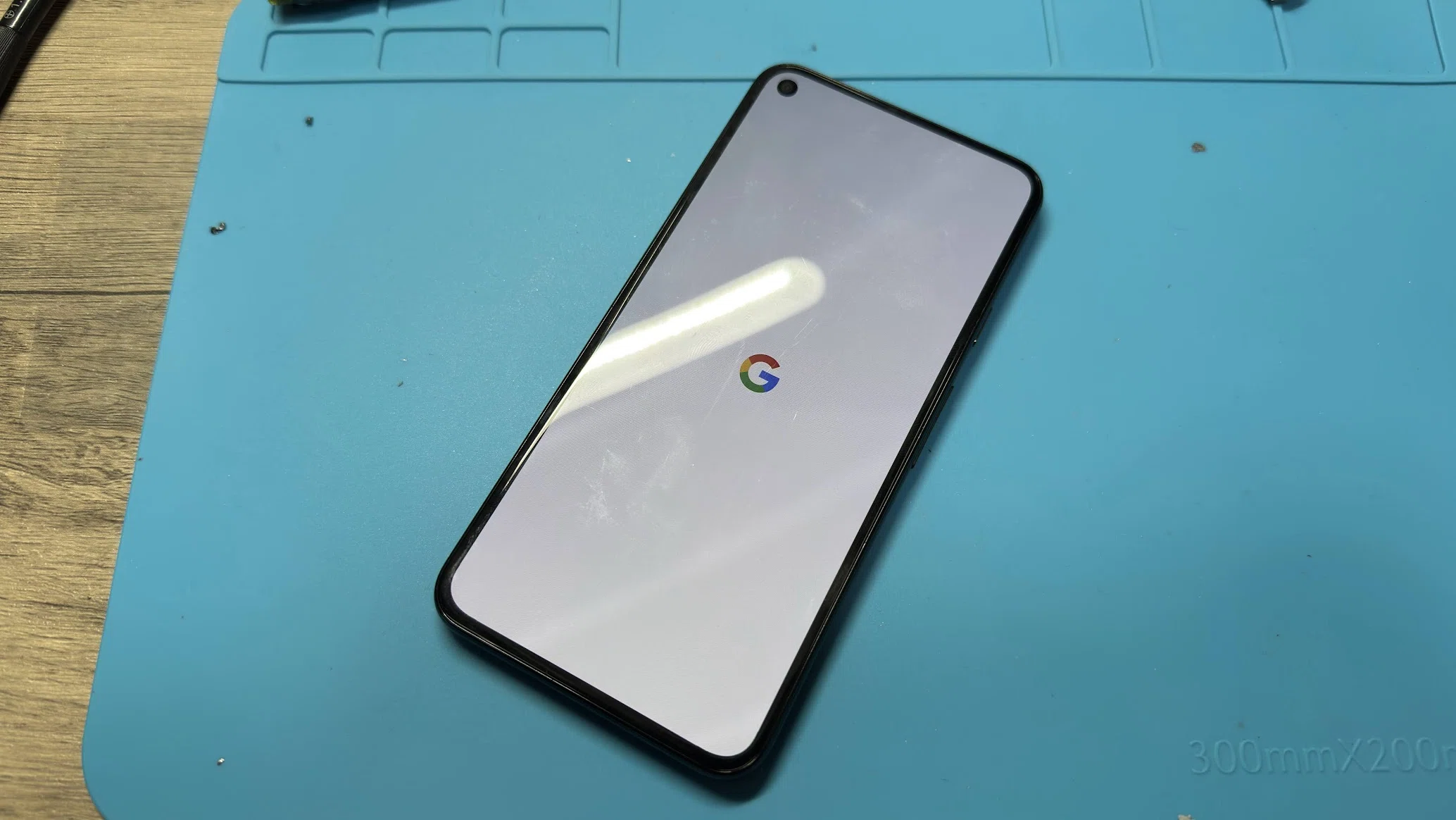 Google Pixel 5 バッテリー交換作業｜HirotonTV
