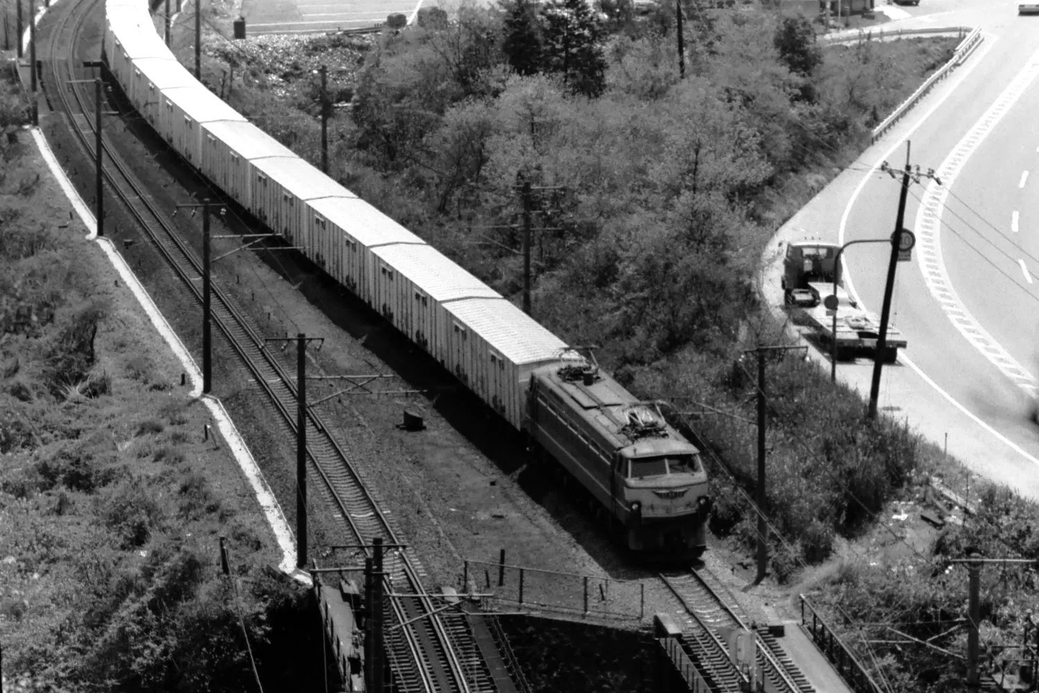 瀬野八越えの機関車（昭和52～57年） 2 昭和を代表する電気機関車