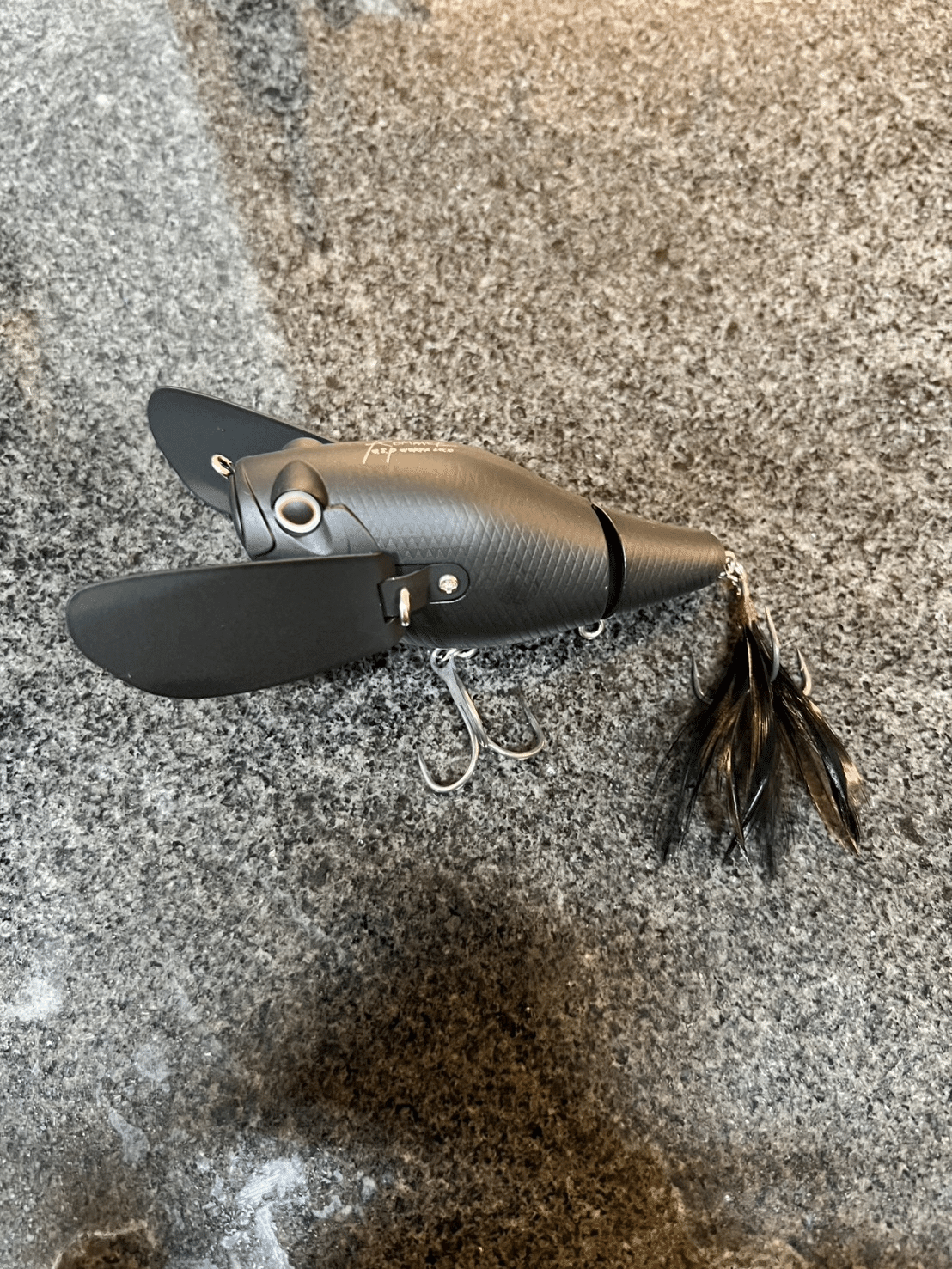 トップウォーターのルアーにおけるカラー選択 ～バス釣り ハネもの編