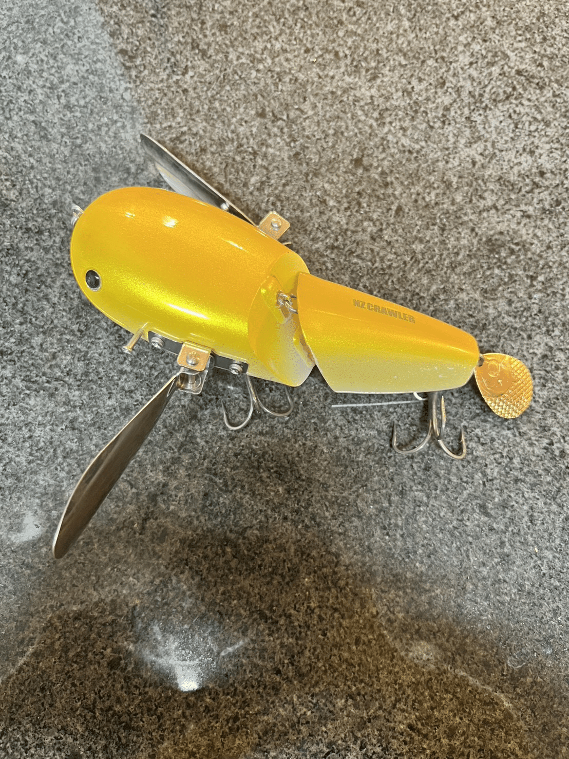 トップウォーターのルアーにおけるカラー選択 ～バス釣り ハネもの編