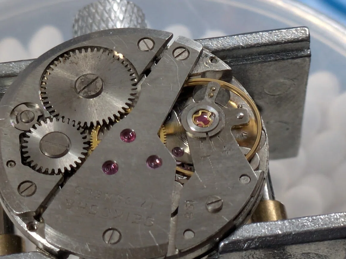No.403 | Seiko | 85898 | 部品取りを使ってでも復活させる時計|と No.403 | Seiko | 85898 | 部品取りを使ってでも復活させる時計|と