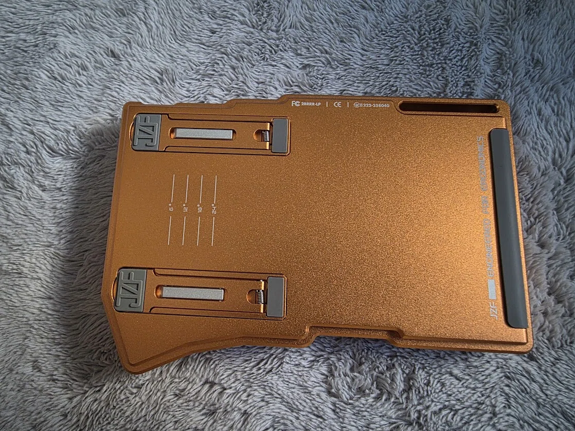 Cornix LPキーボードが届きました！分割キーボードの沼に足を踏み込む
