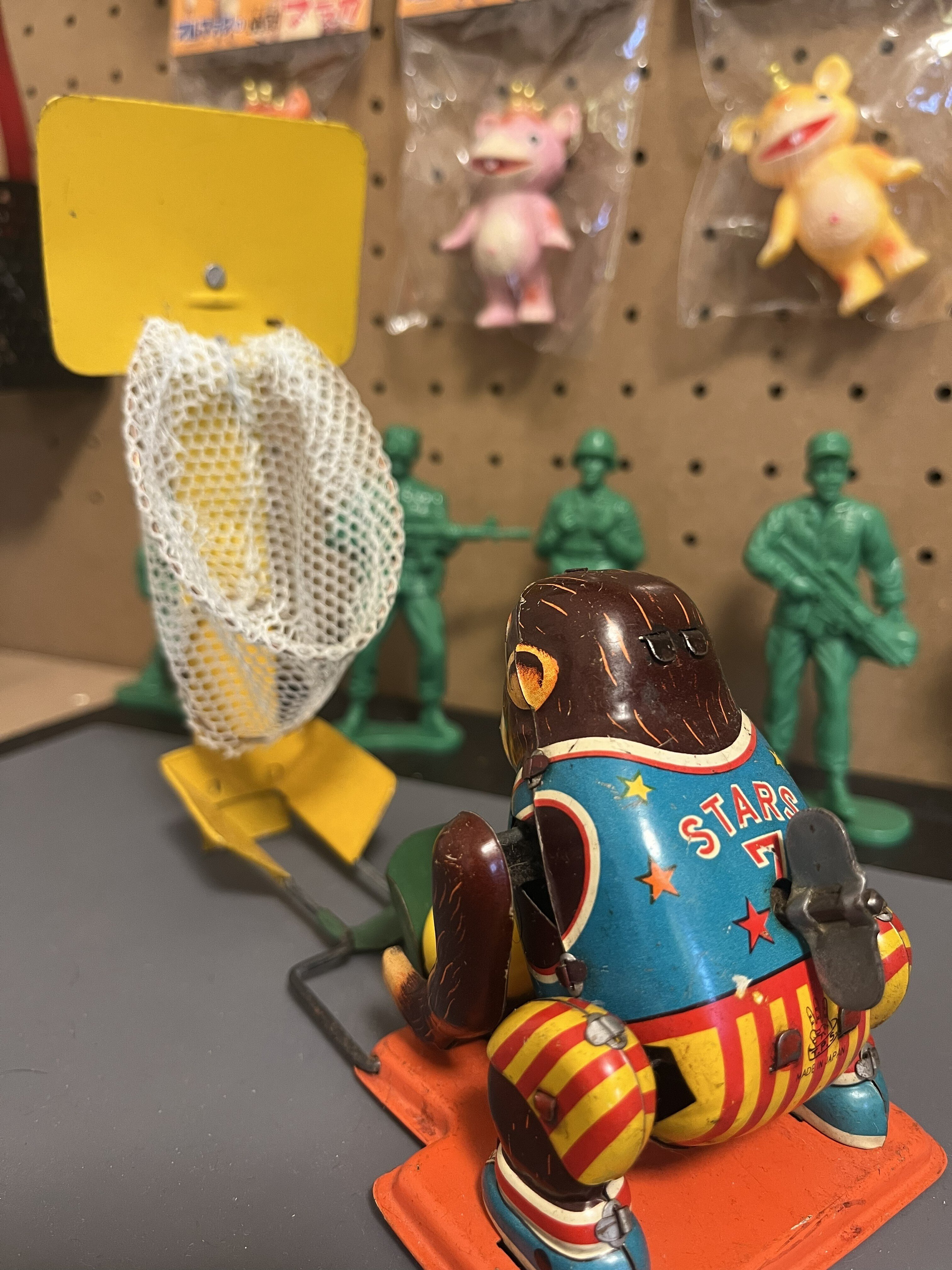 僕の好きなおもちゃ #19ーー猿のバスケット選手｜TinToy Revival Lab
