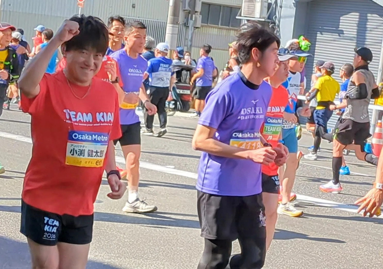 大阪マラソン2026】コブクロ小渕健太郎さん応援記！｜はとやん