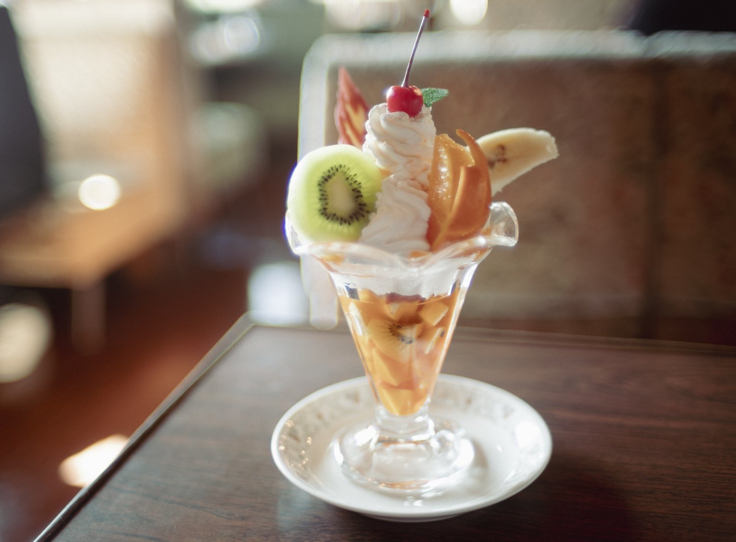 お城か、スーパーカーか。 〜 京都「喫茶 翡翠」 2026年1月の記録