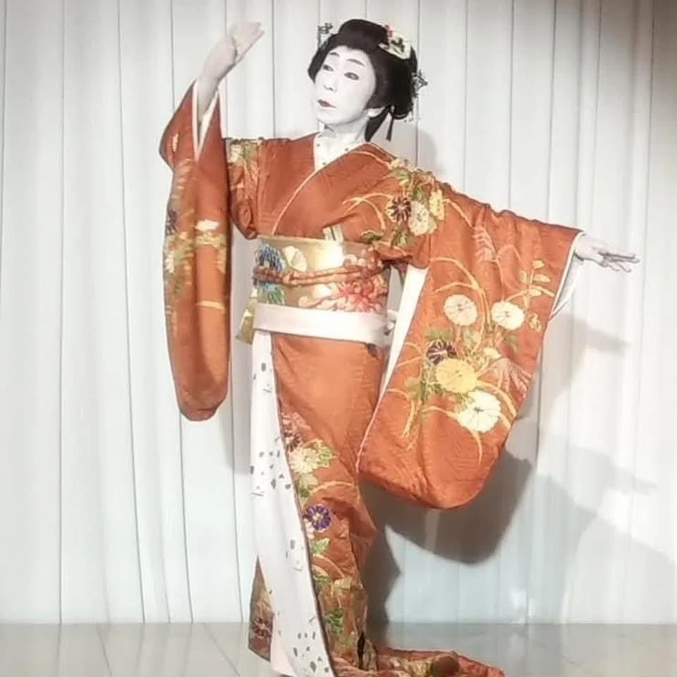 日本舞踊】衣裳やかつらのこと｜西川陽子