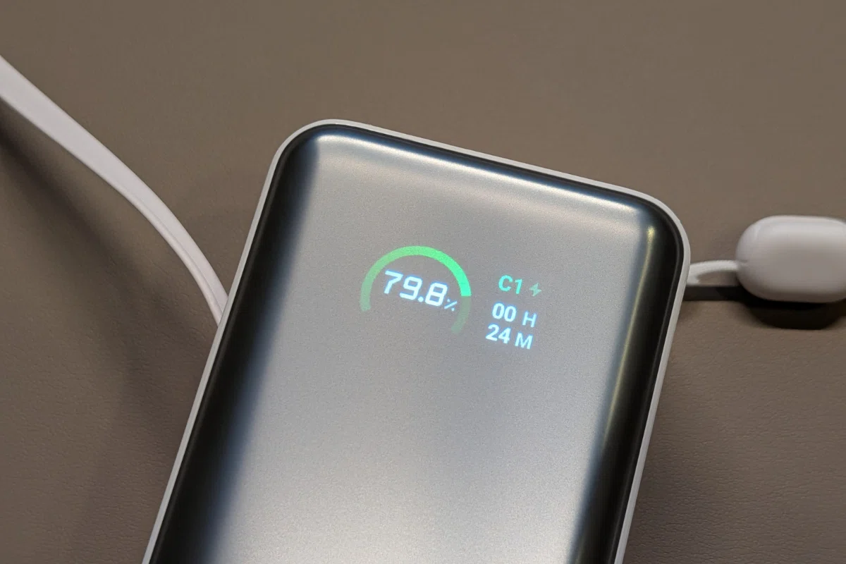 ケーブルを持ち歩くのをやめました。Anker Nano Power Bank (10000mAh, 45W, 巻取り式 USB-Cケーブル) レビュー