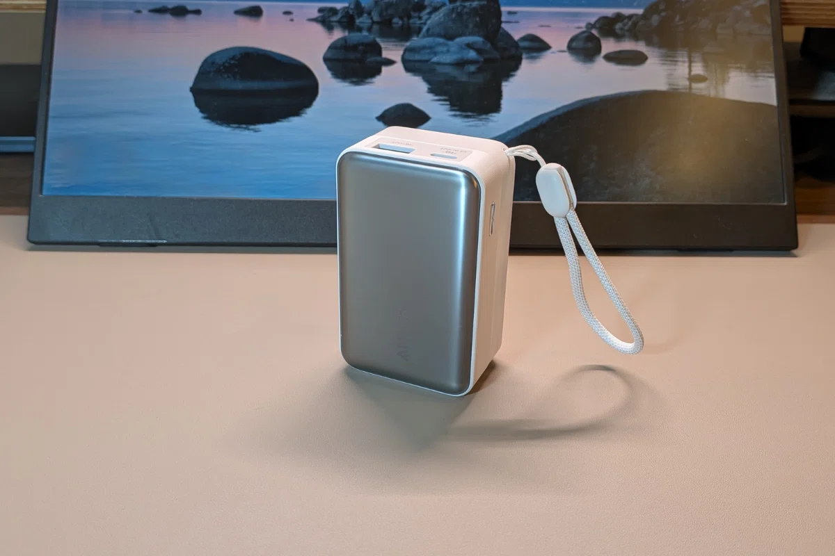 ケーブルを持ち歩くのをやめました。Anker Nano Power Bank (10000mAh, 45W, 巻取り式 USB-Cケーブル) レビュー