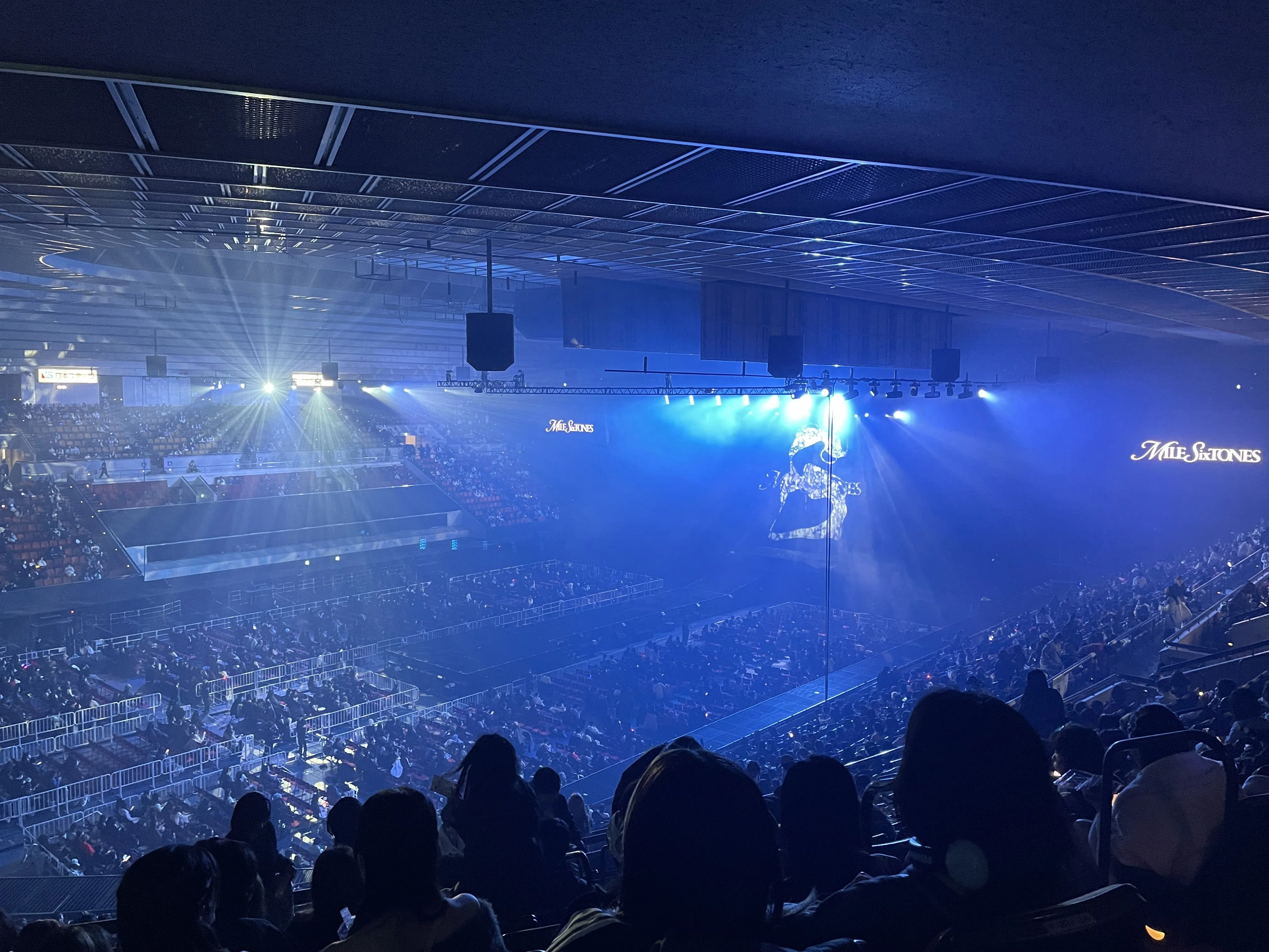 Starting this year's live performances with SixTONES｜タラバガニ