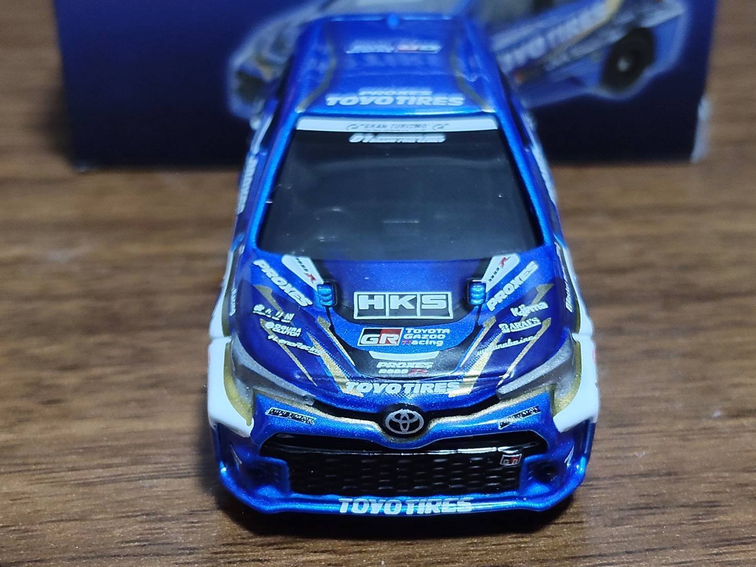 サポルト特注トミカ『Team TOYOTIRES DRIFT』GRカローラ＆ハイエース