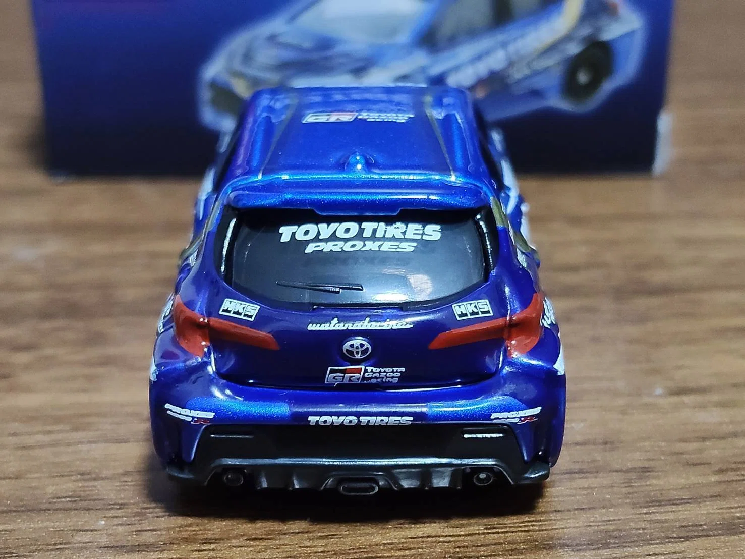 サポルト特注トミカ『Team TOYOTIRES DRIFT』GRカローラ＆ハイエース
