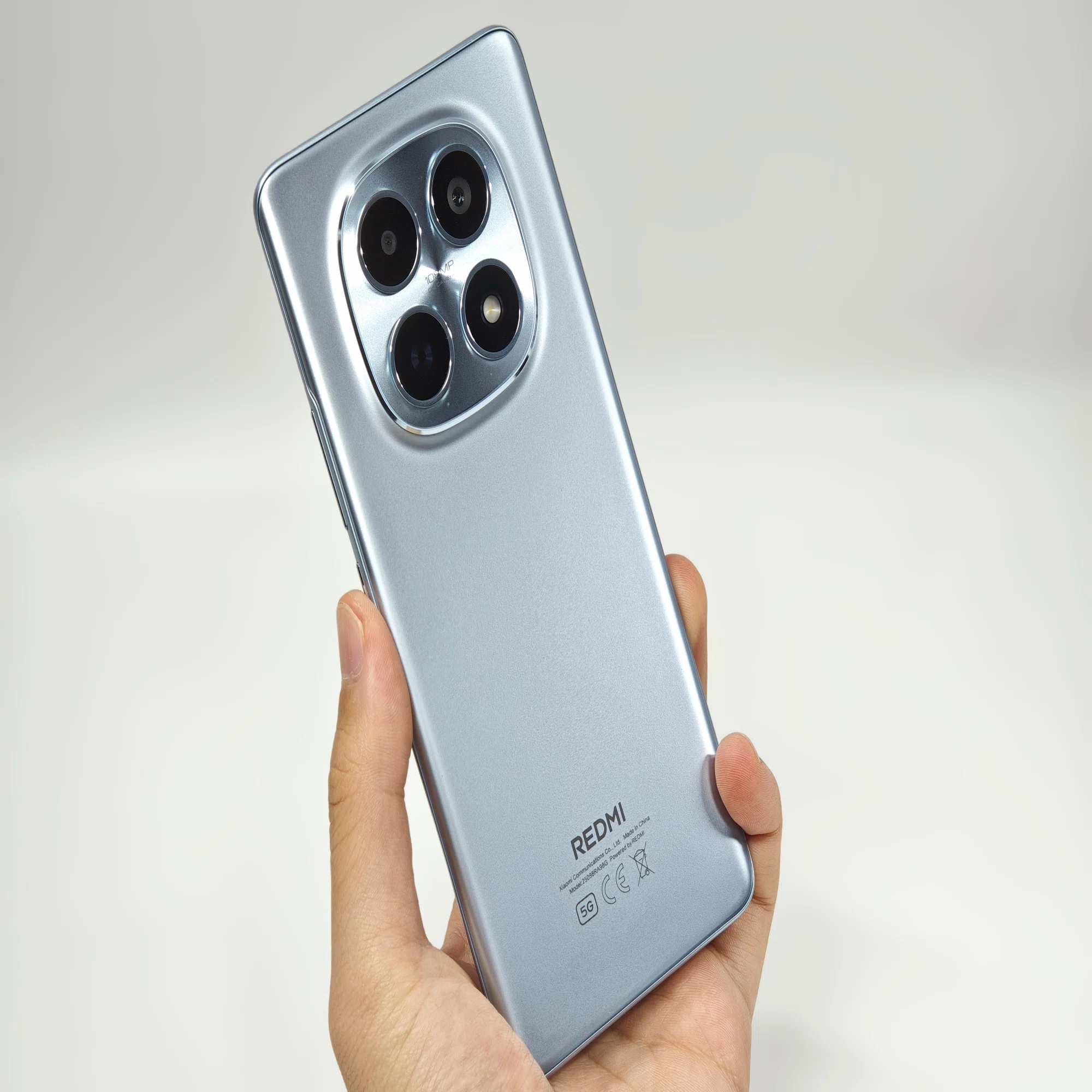 2つのレドミ、徹底比較！どちらを選ぶ？【REDMI Note 15 Pro 5G 