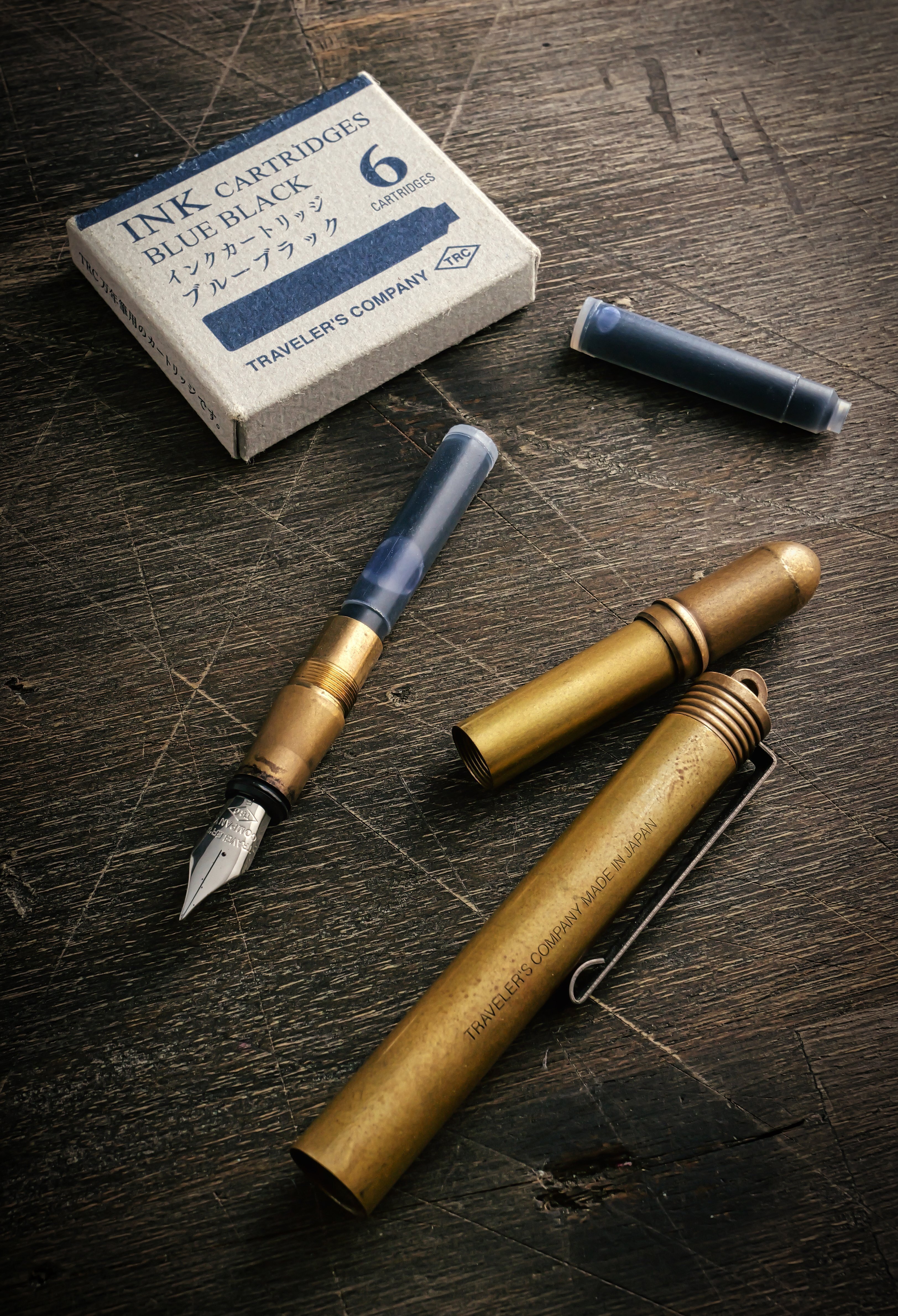 変わぬ一本と揺れ続けた自分：TRAVELER'S COMPANY BRASS FOUNTAIN PEN