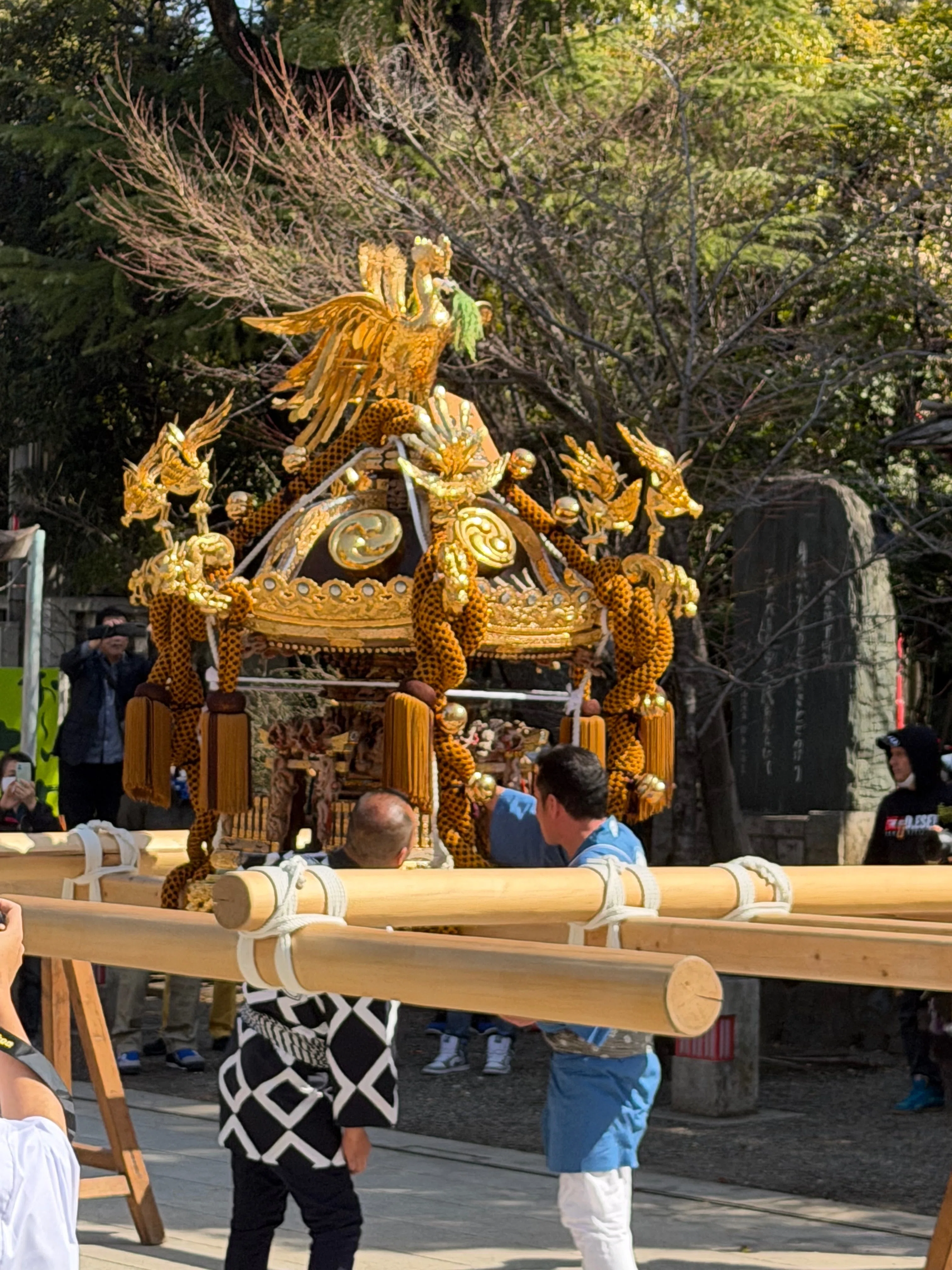 東京マラソン応援神輿渡御｜新川Aプロジェクト HACHINOBU