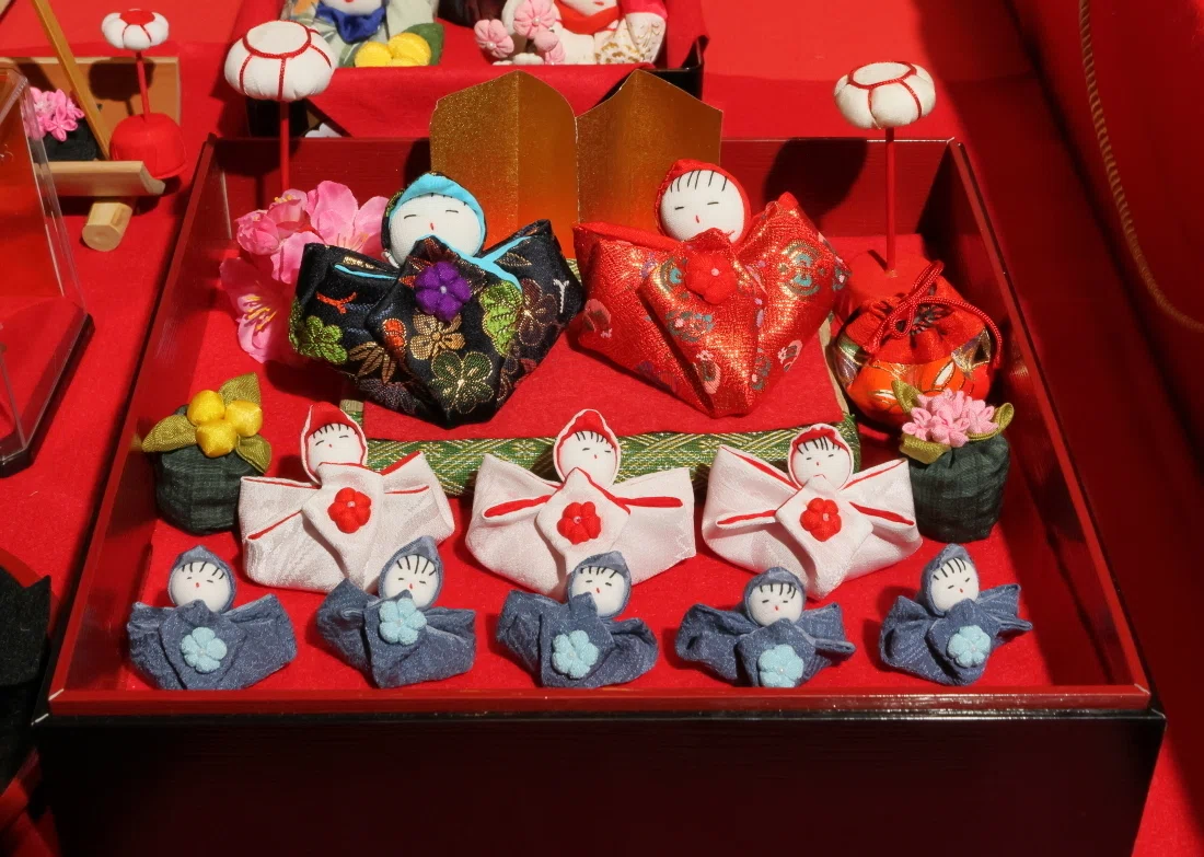 愛らしい手芸作品多数／竹野でお雛祭り／28日 お茶会｜但馬新聞
