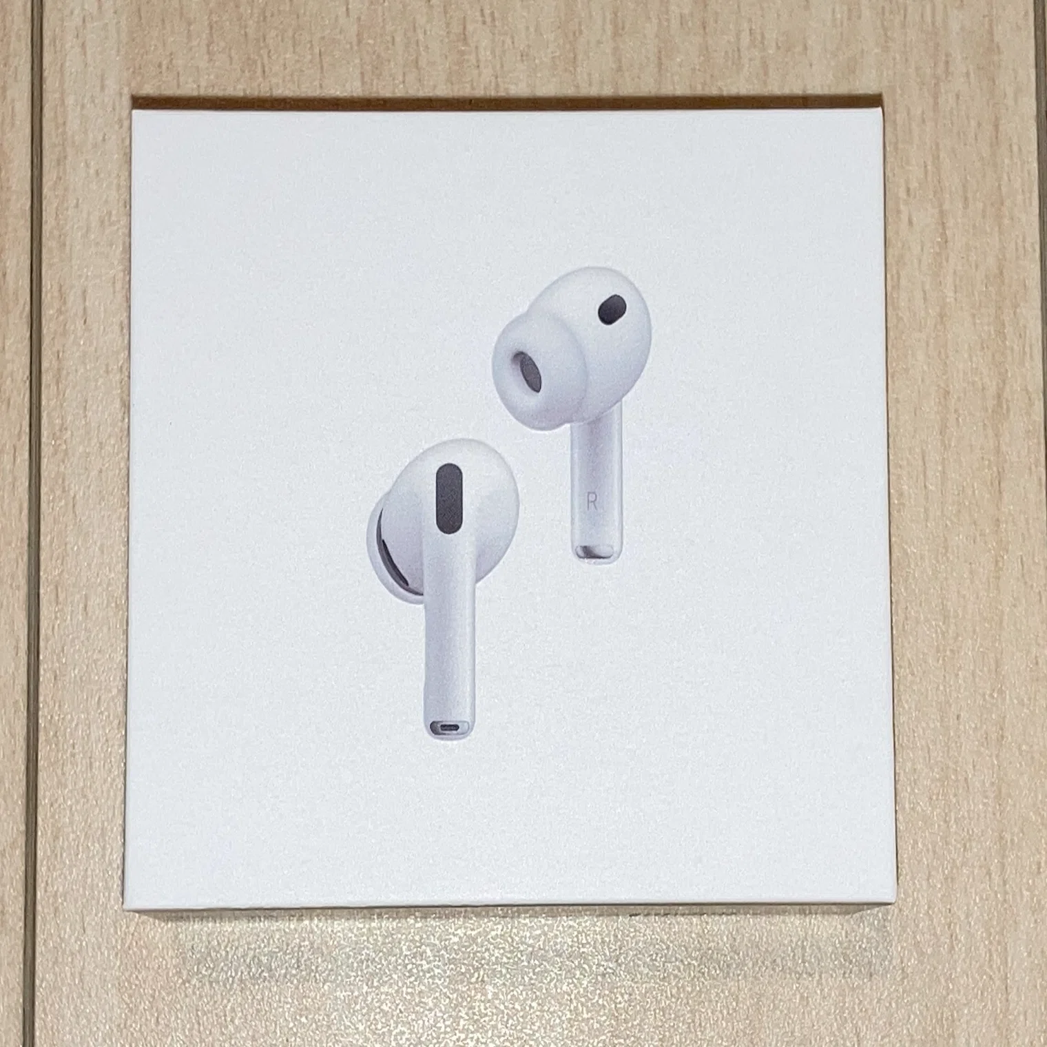 AirPods Pro 3 新品で購入したばかりで、一度も使用していません。 今更AirPods Pro 3を買って感動した話｜しあ