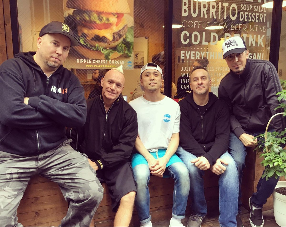 BIANG BIANG CALLING_新宿歌舞伎町で、自分の想いを形にした