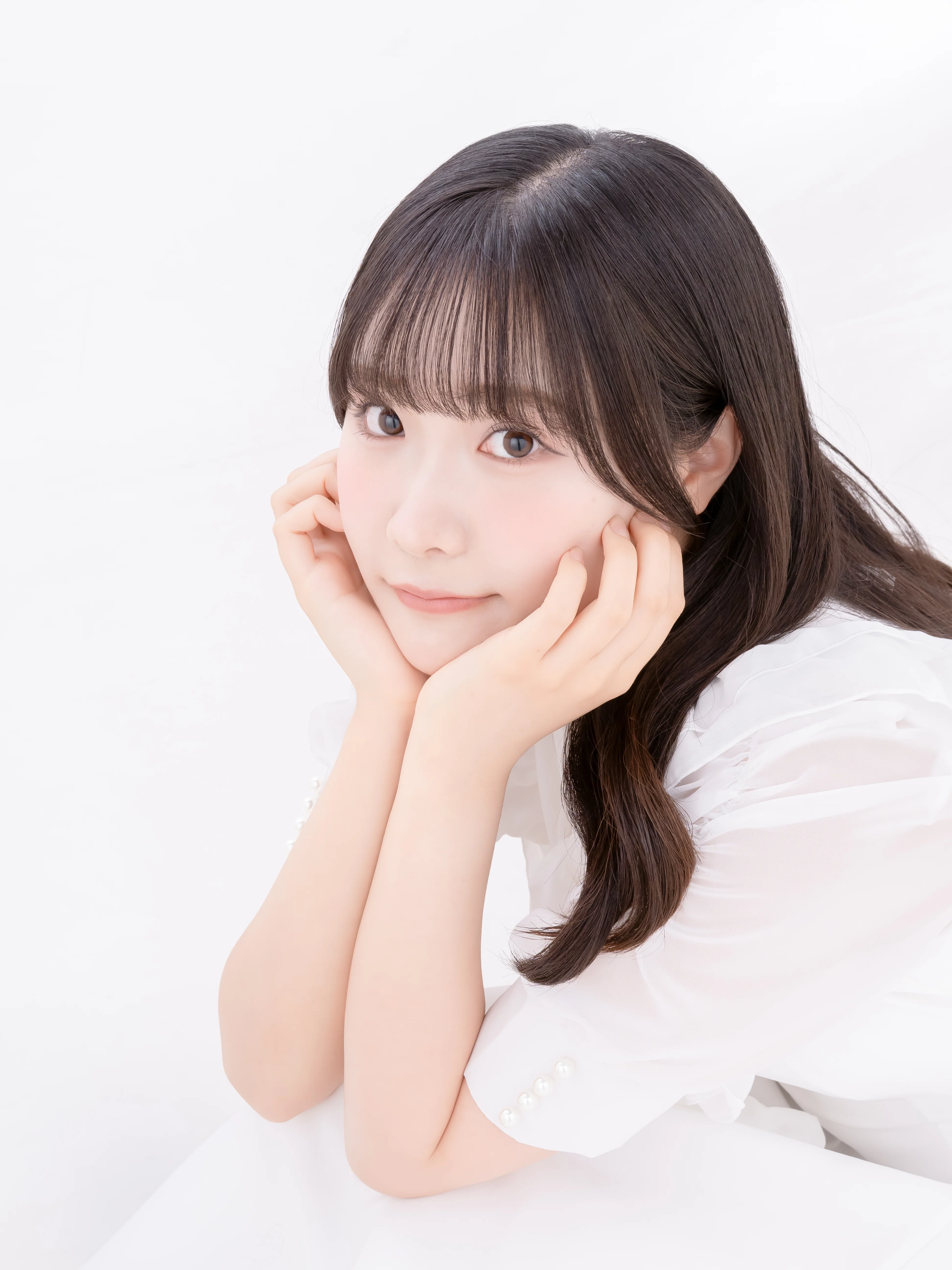 坂倉 花 Official Fanclub「39Color」をリリース｜CRAYON