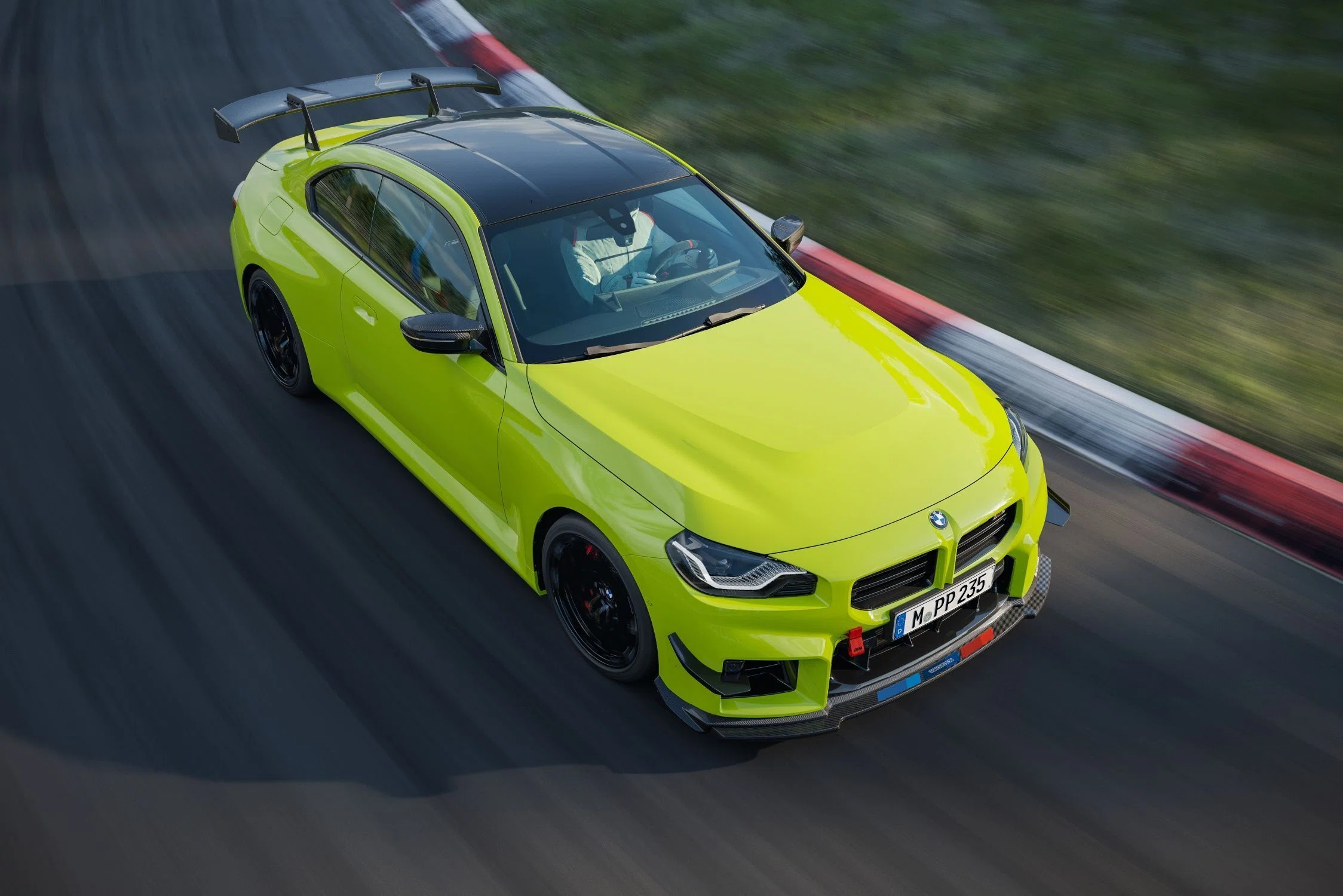 BMW】満を持してBMW M2 M PERFORMANCE TRACK KIT登場ッ！｜鈴木BOB康昭