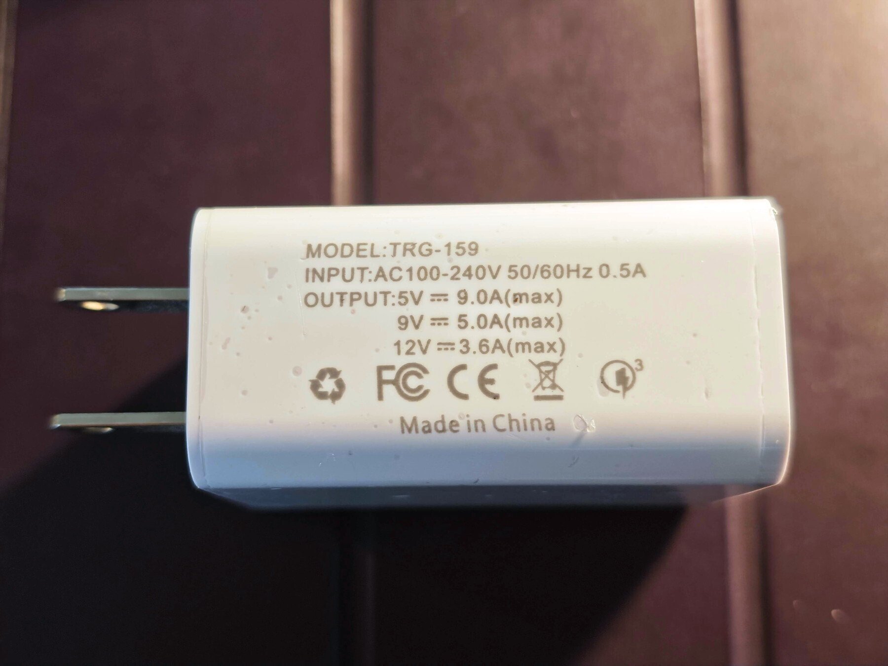 やっぱねぇ😭USB充電器ウソ商品｜Aviv(ぱるお paloj)