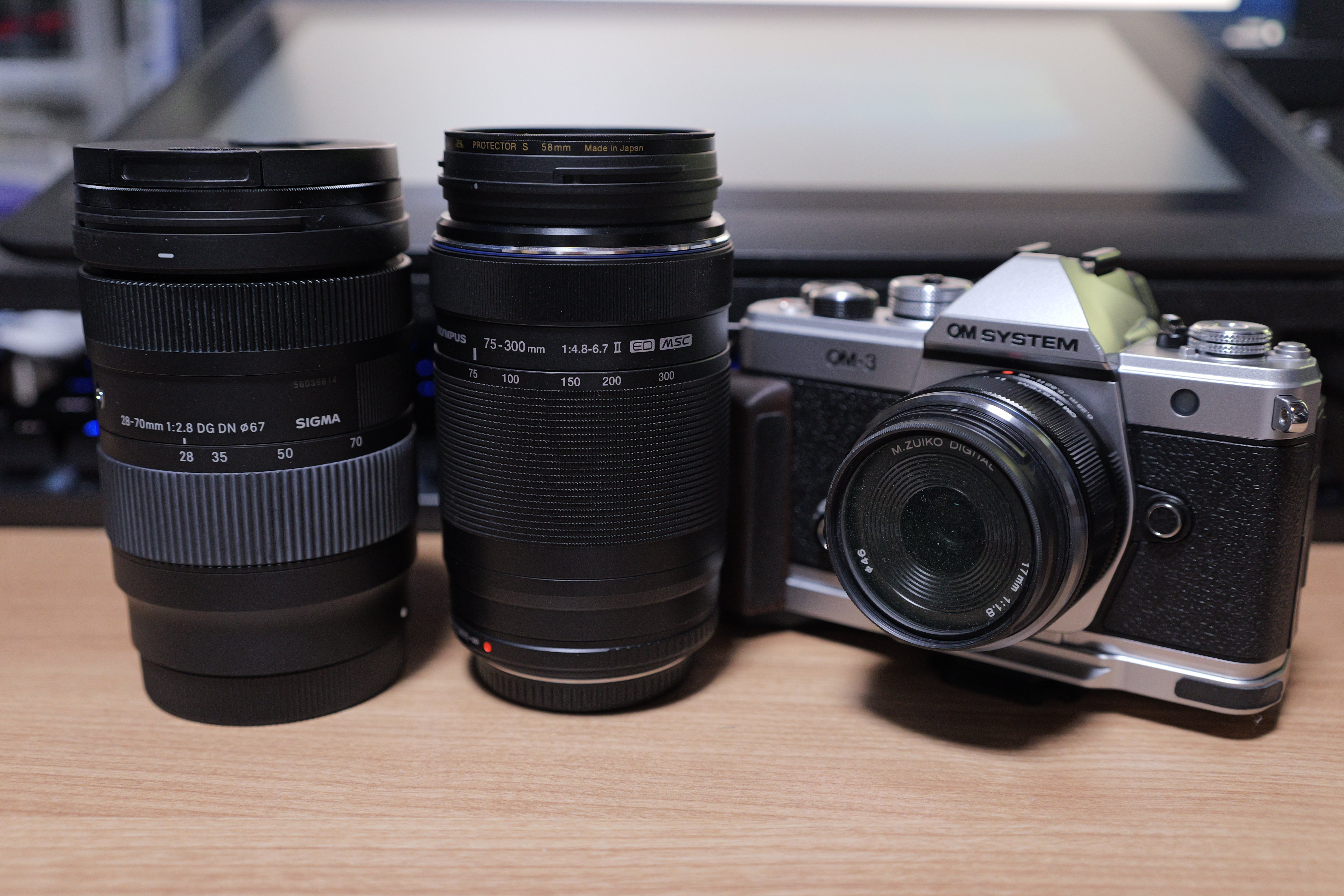 OM-3と軽量超望遠の75-300mmで野鳥とか。｜TakaPyon