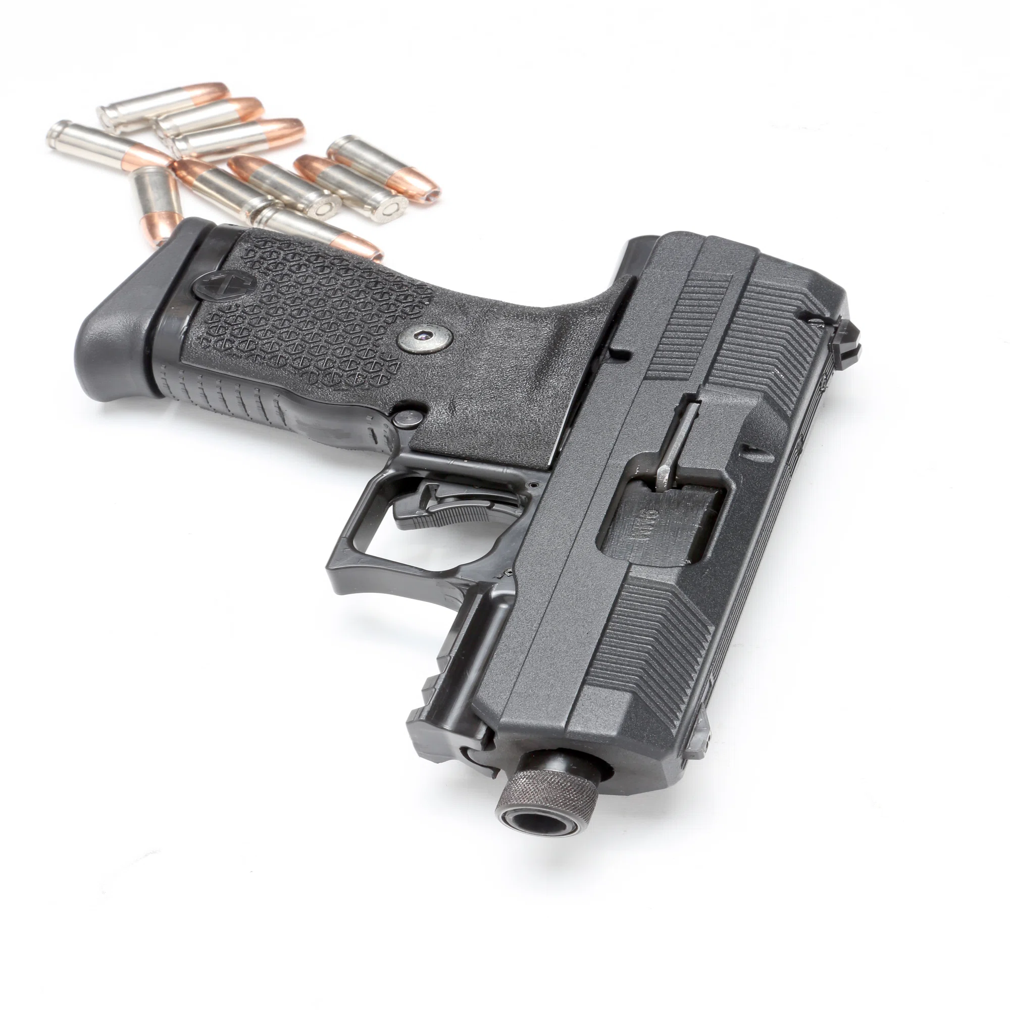 HI-POINT FIREARMS YC9 25000円で買える。300万丁以上が売られた安物銃 