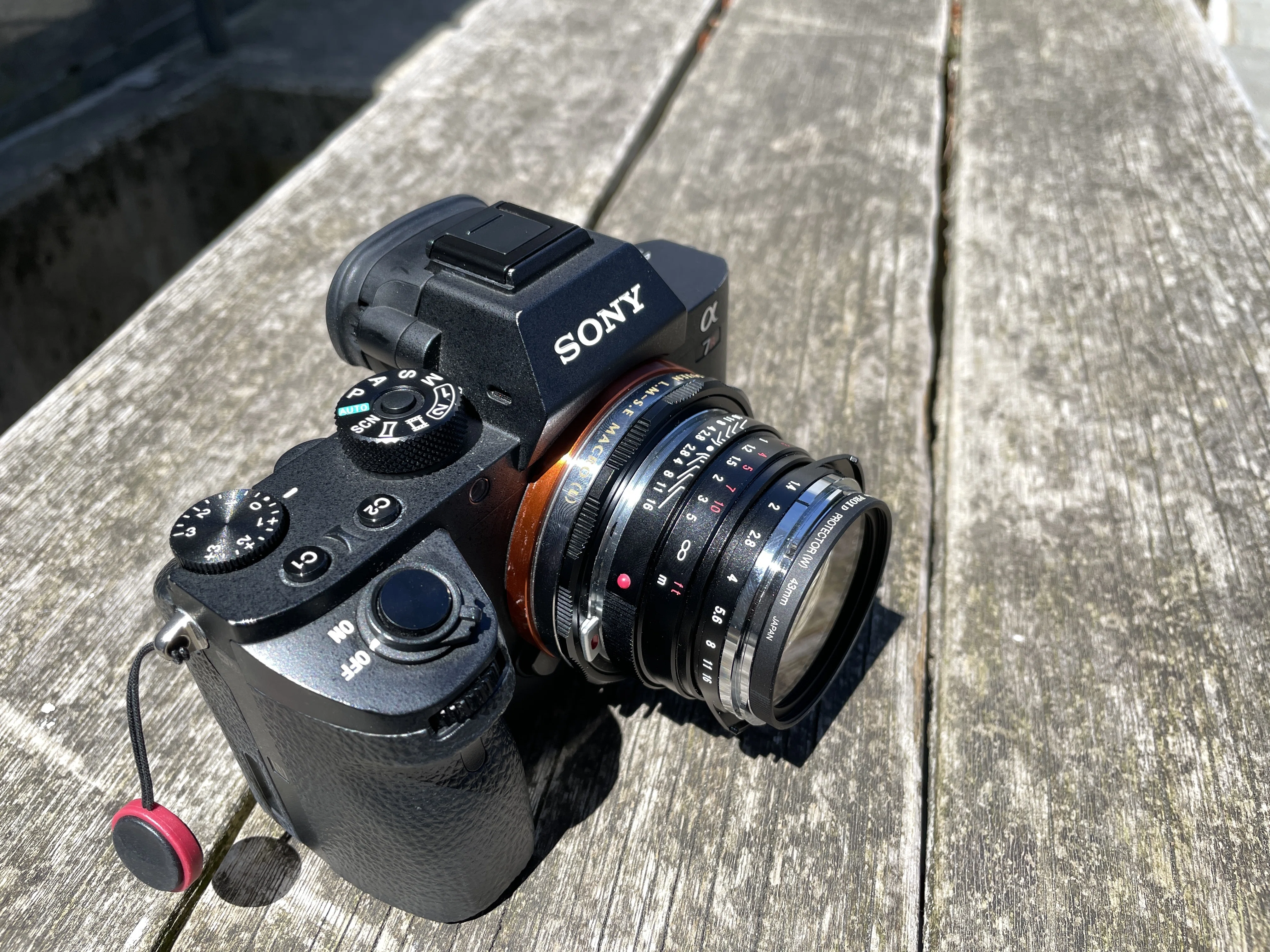 レンズ】Nokton Classic 40mm F1.4の魅力：今だからこそ輝くマニュアル