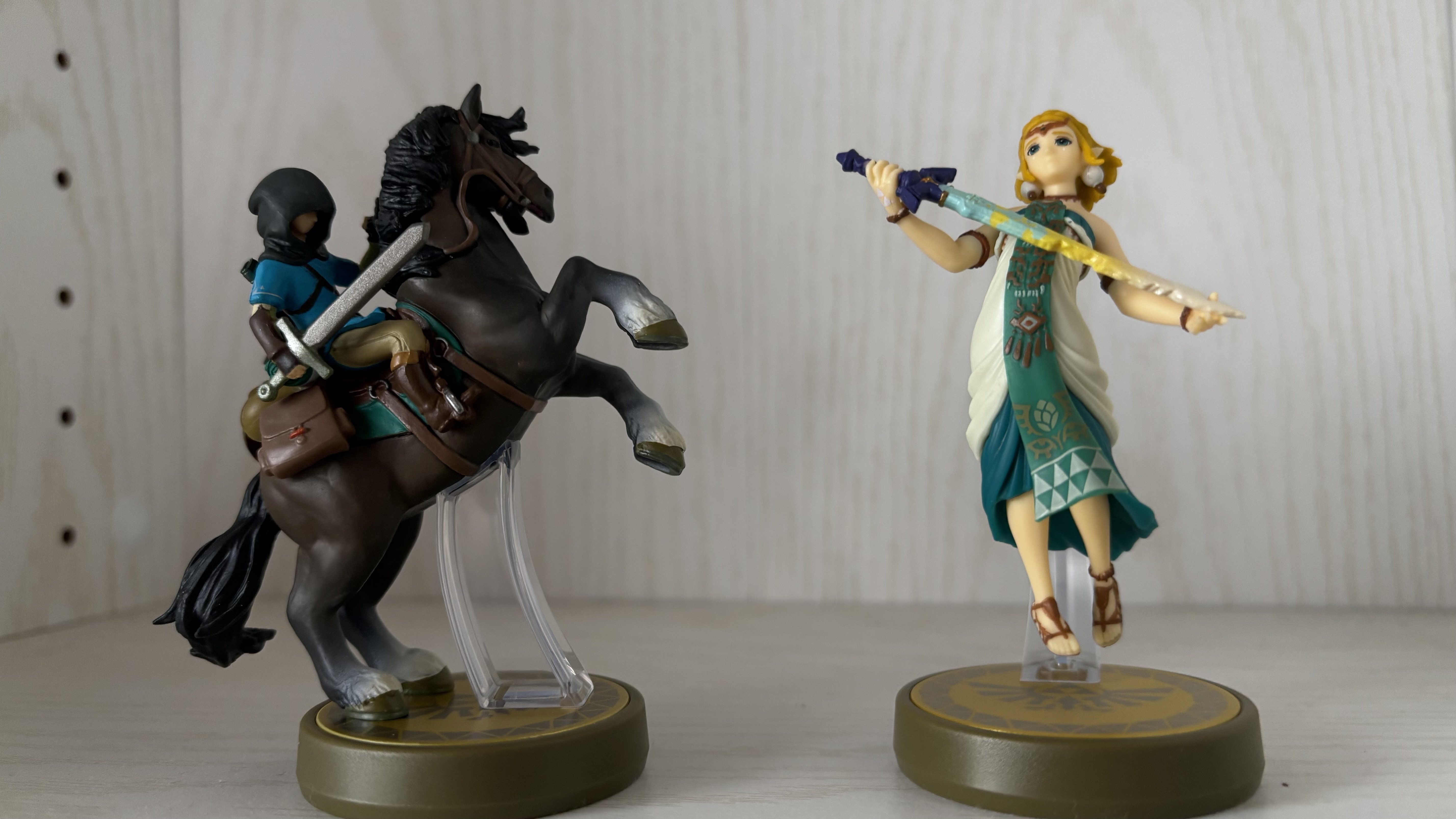 ゼルダブレワイ9周年だからamiibo開封してあつ森で使いました｜りむりーな