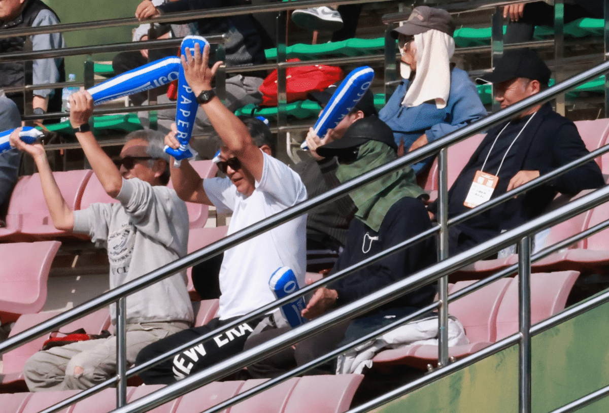 Oji Paper employees cheering