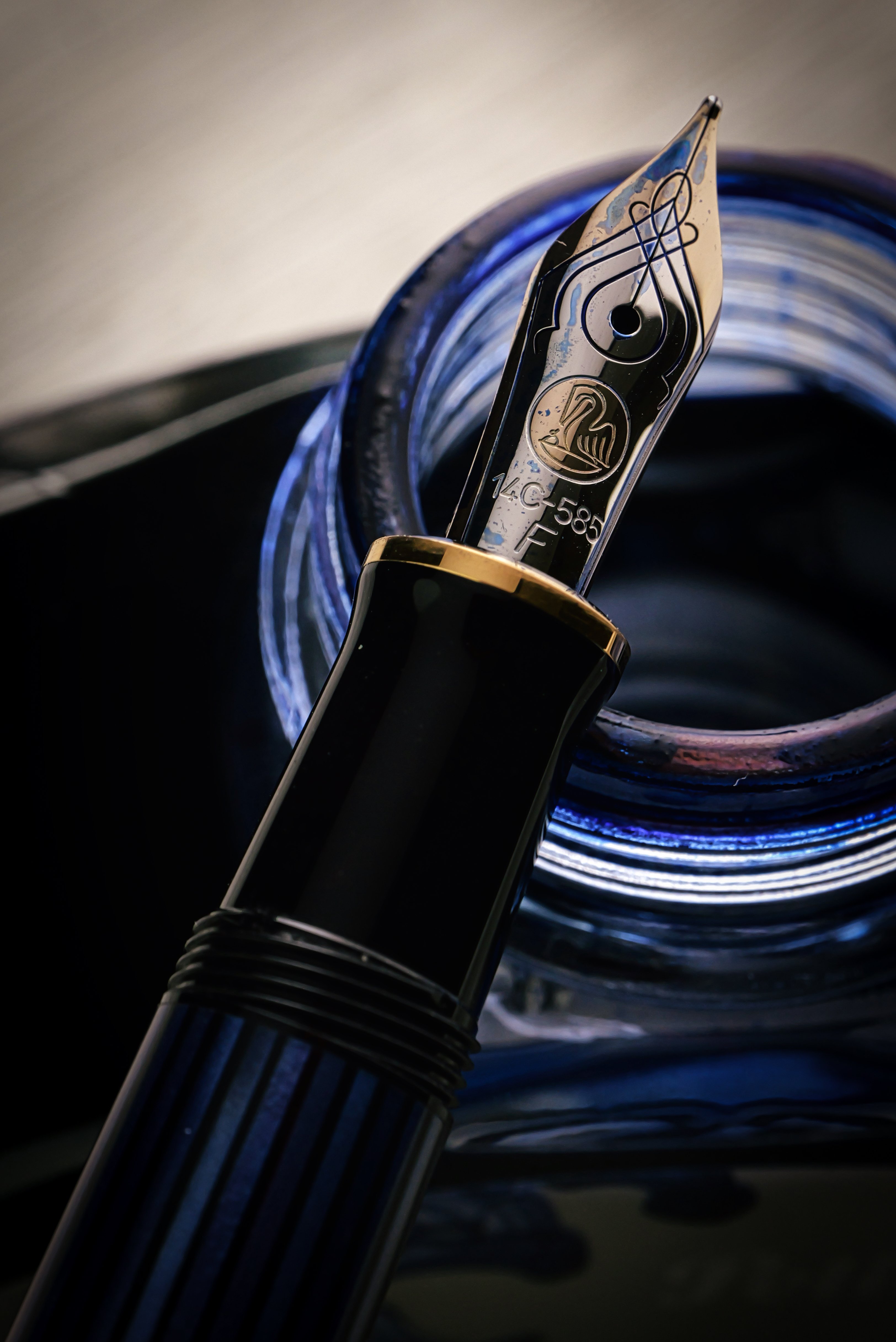 揺れ動く心を留めるインク：Pelikan 4001 Blue-Black｜Hideo Takehara