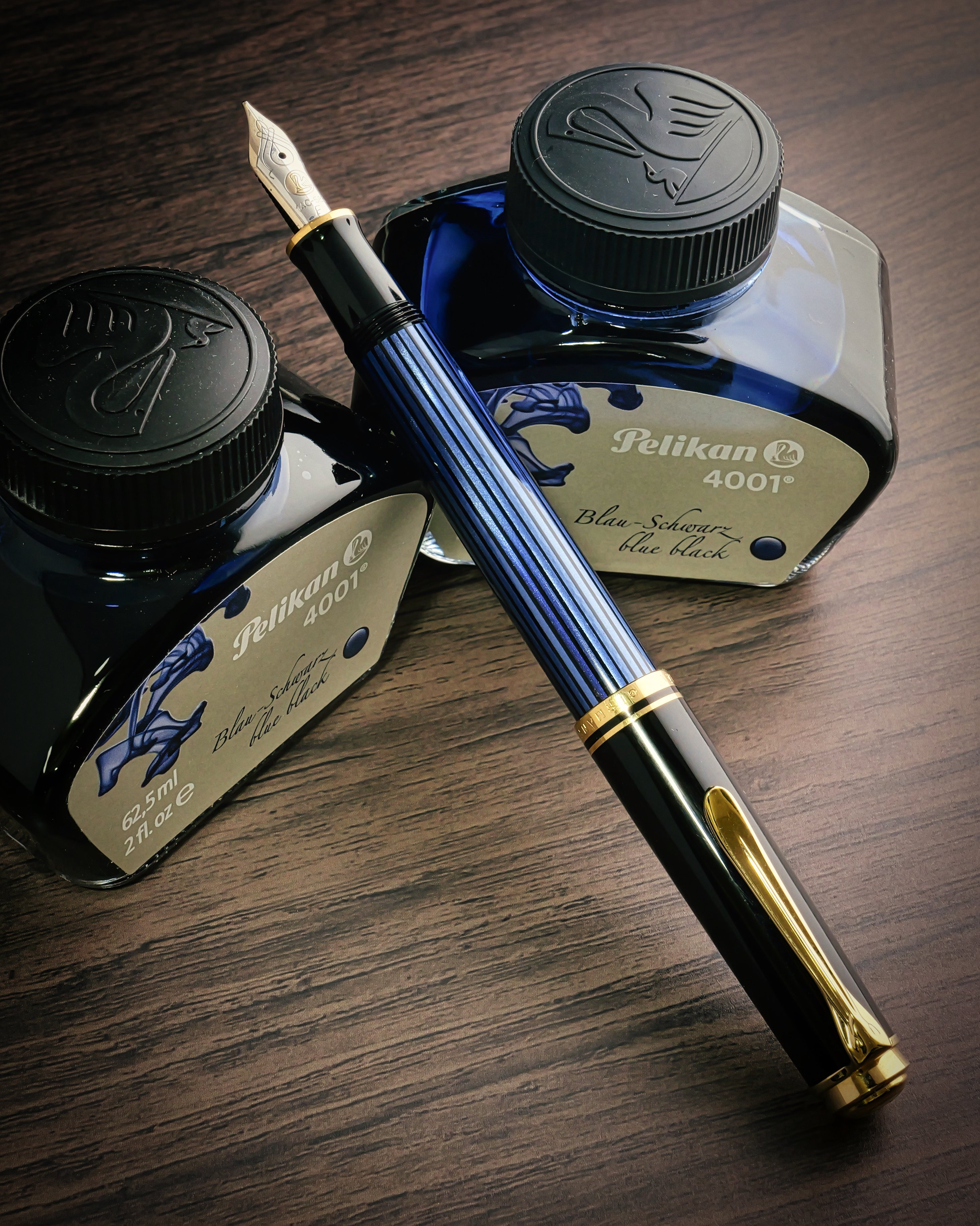 揺れ動く心を留めるインク：Pelikan 4001 Blue-Black｜Hideo Takehara
