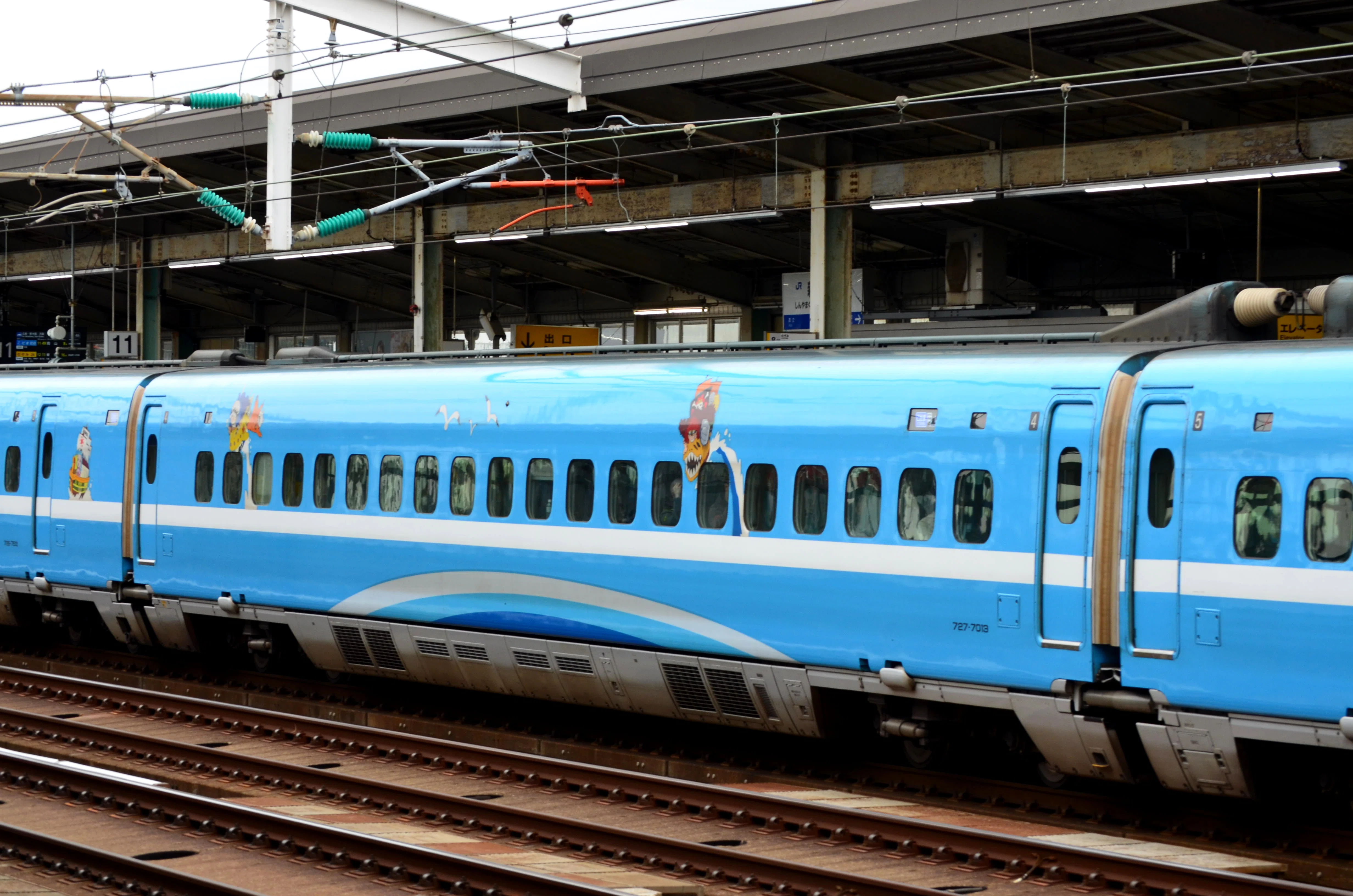 写真素材】JR西日本700系7000番台E13編成(せとうちブルー号