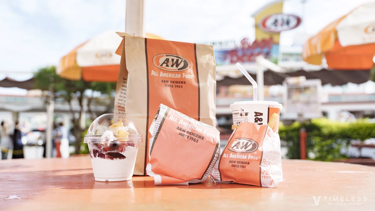 沖縄】50年代のアメリカへタイムスリップ。A&W 牧港店で味わう、レトロ
