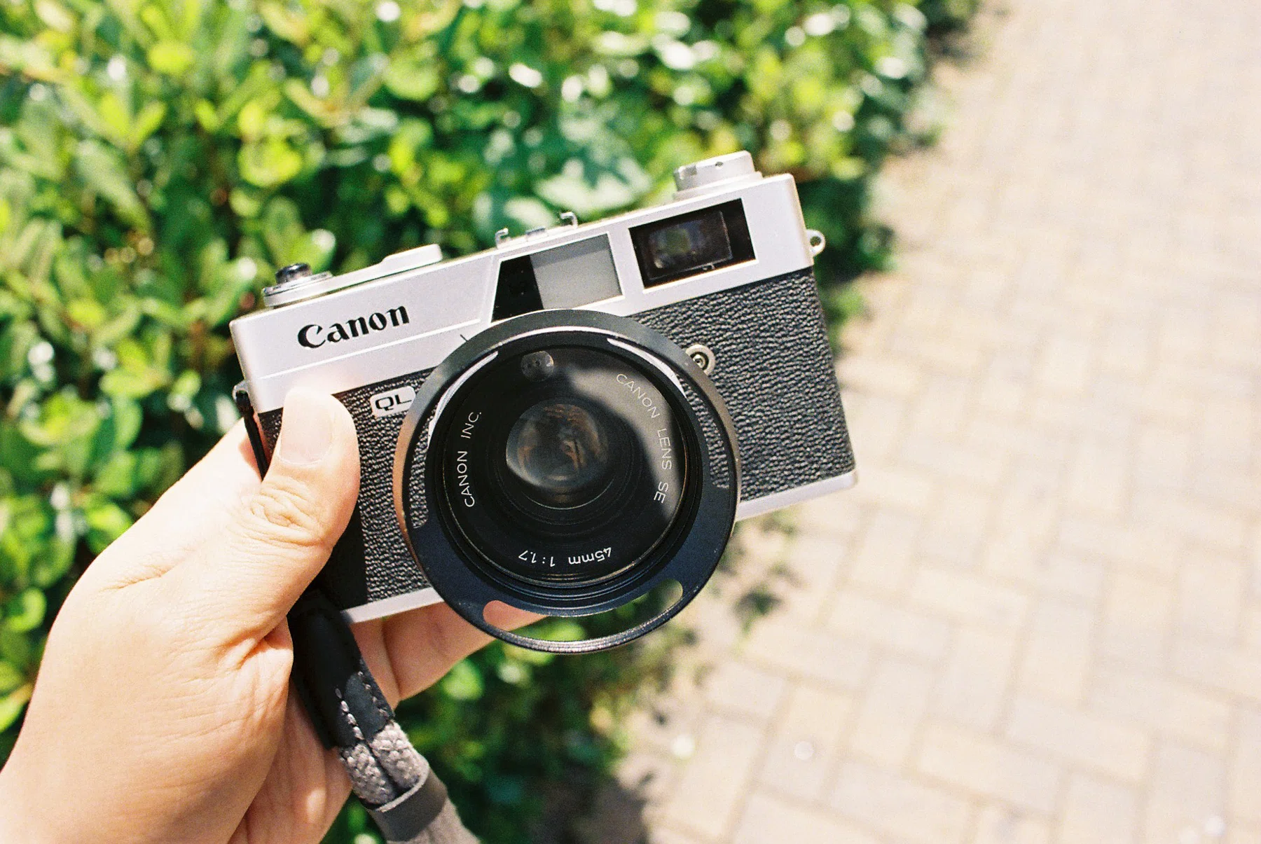 叔母さんのカメラ Canon Canonet QL17｜arataman