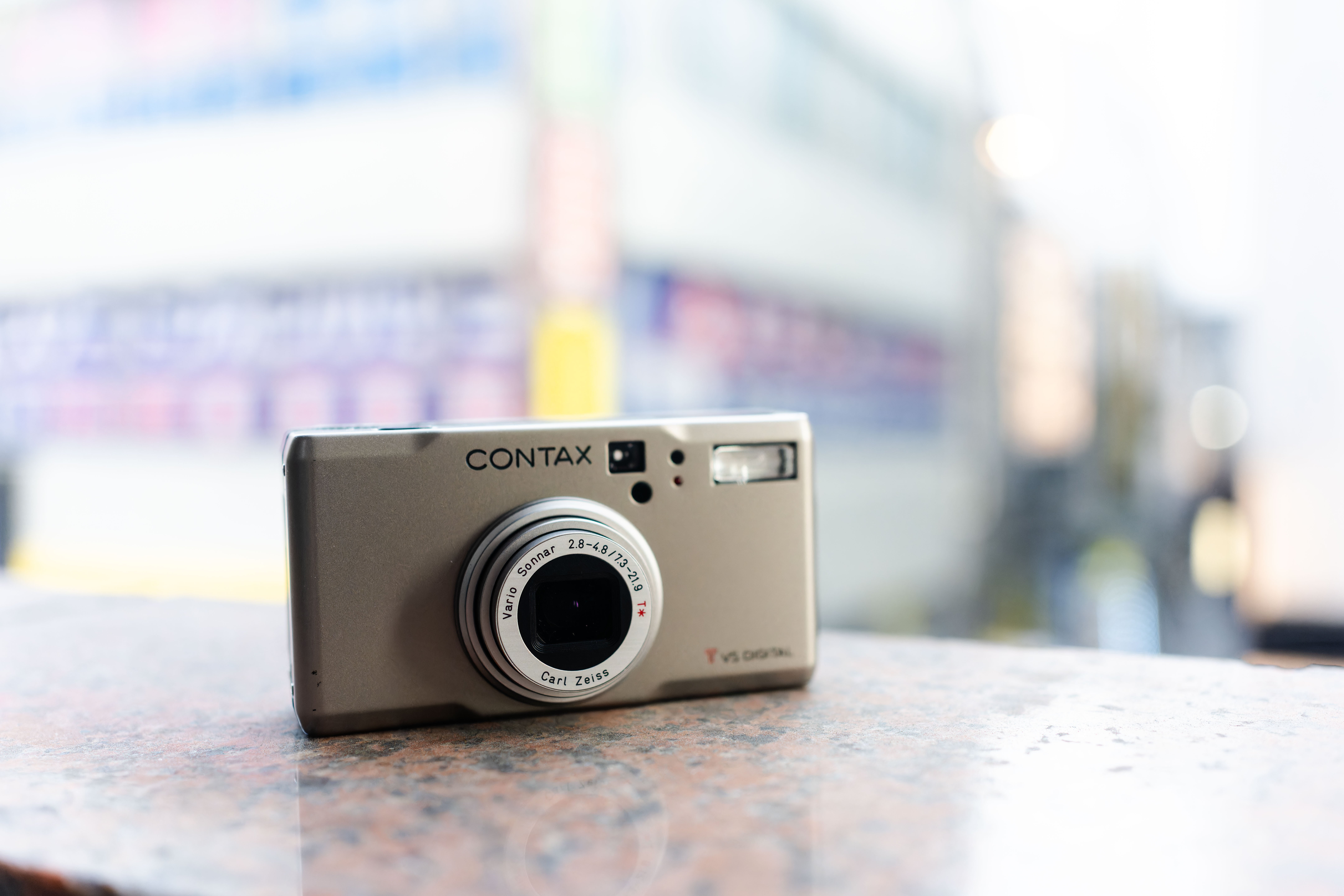 20年前の500万画素CCDで描く、不便という名の贅沢。CONTAX Tvs DIGITAL