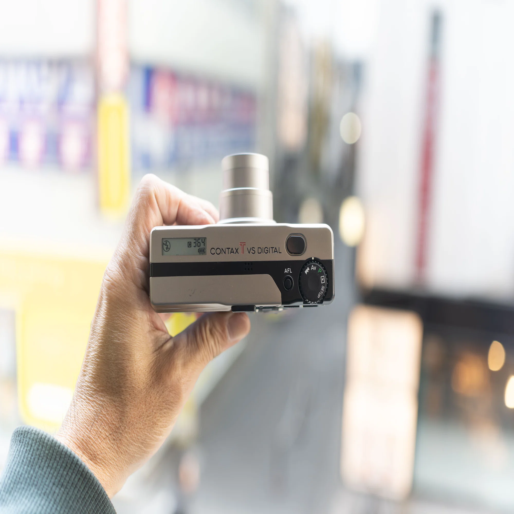 20年前の500万画素CCDで描く、不便という名の贅沢。CONTAX Tvs DIGITAL 