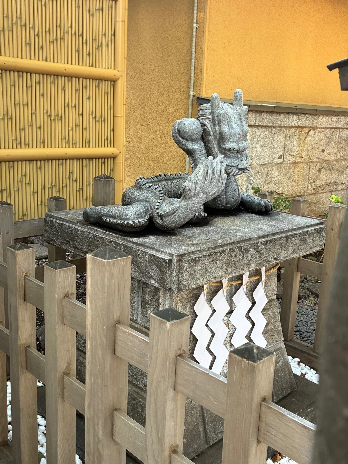 五龍神に守られる田無神社で、旅の無事を祈る｜traveler2025