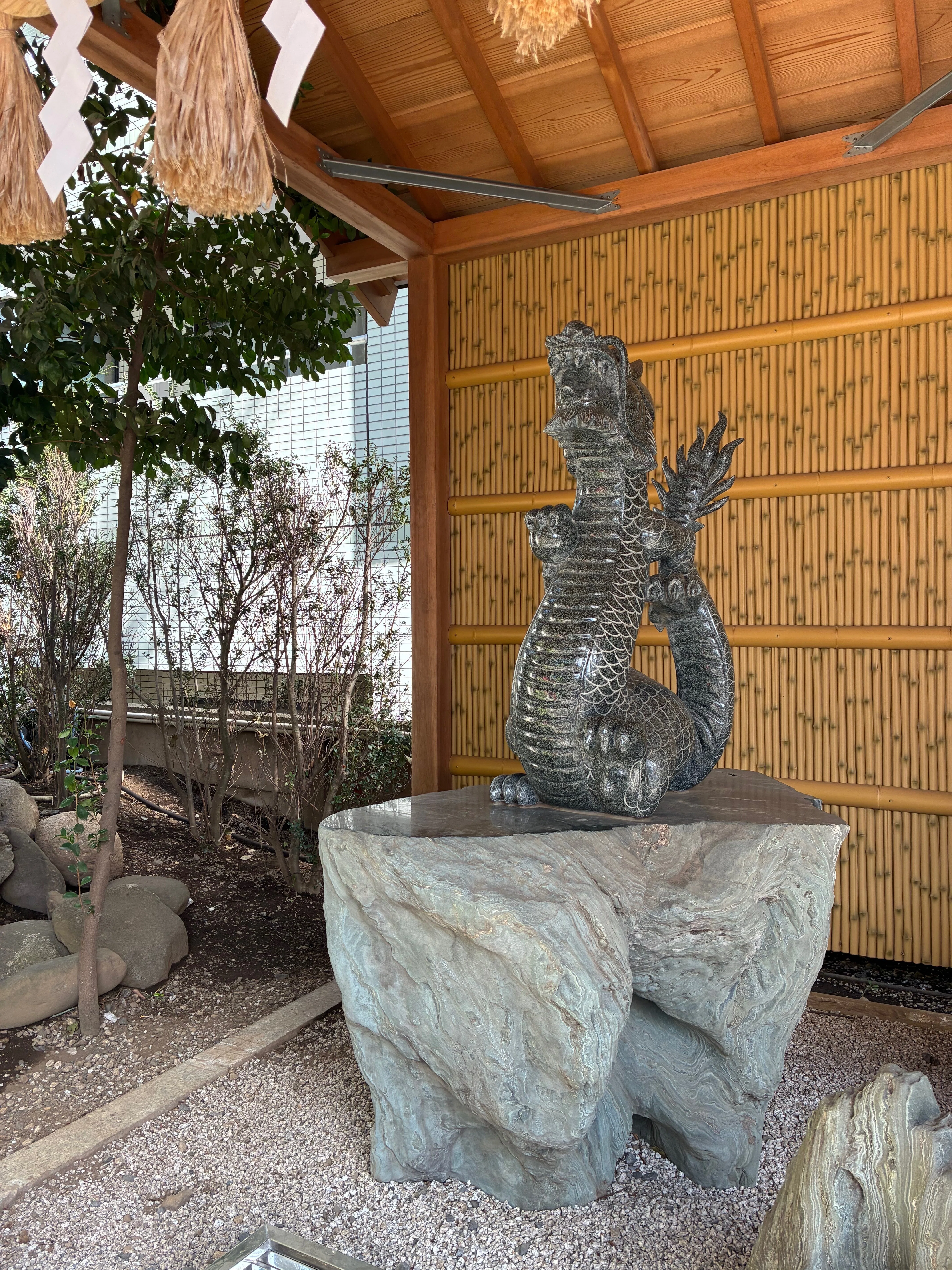 五龍神に守られる田無神社で、旅の無事を祈る｜traveler2025