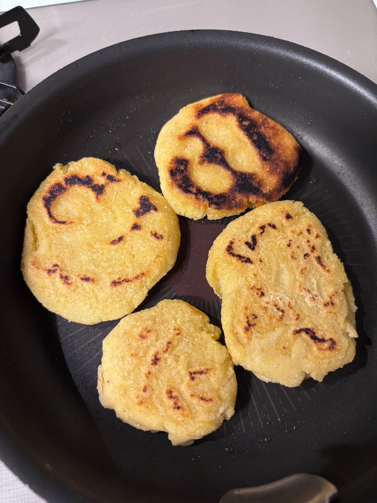 Making Arepas Gluten-free isn't just for Japanese food. I tried making the South ...