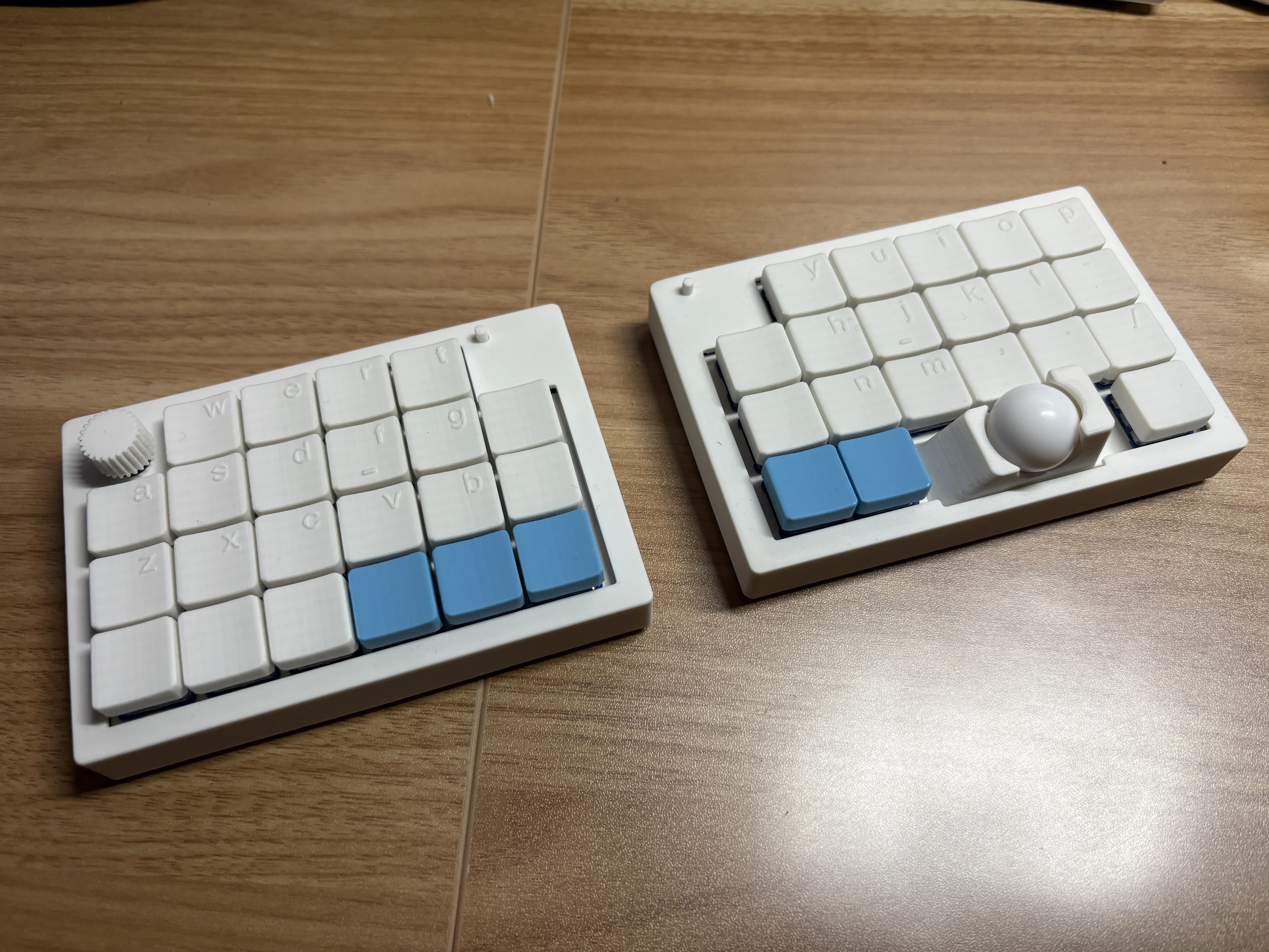 次の一台はトラックボール付きがいい人へ。minimal-keysで分かった