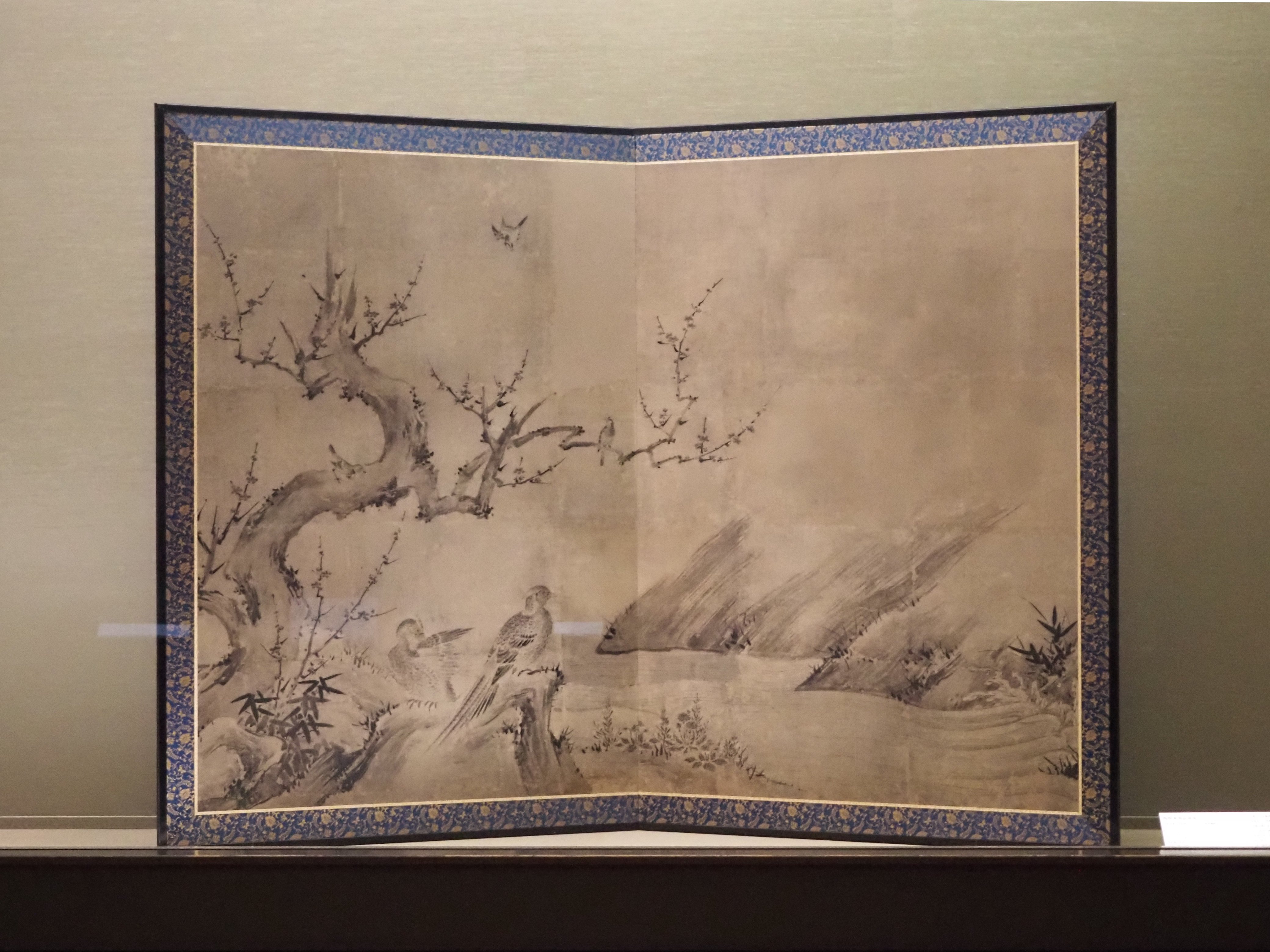 絵の中から飛び立つかと思った狩野永徳の父…狩野松栄さんの《梅に小禽