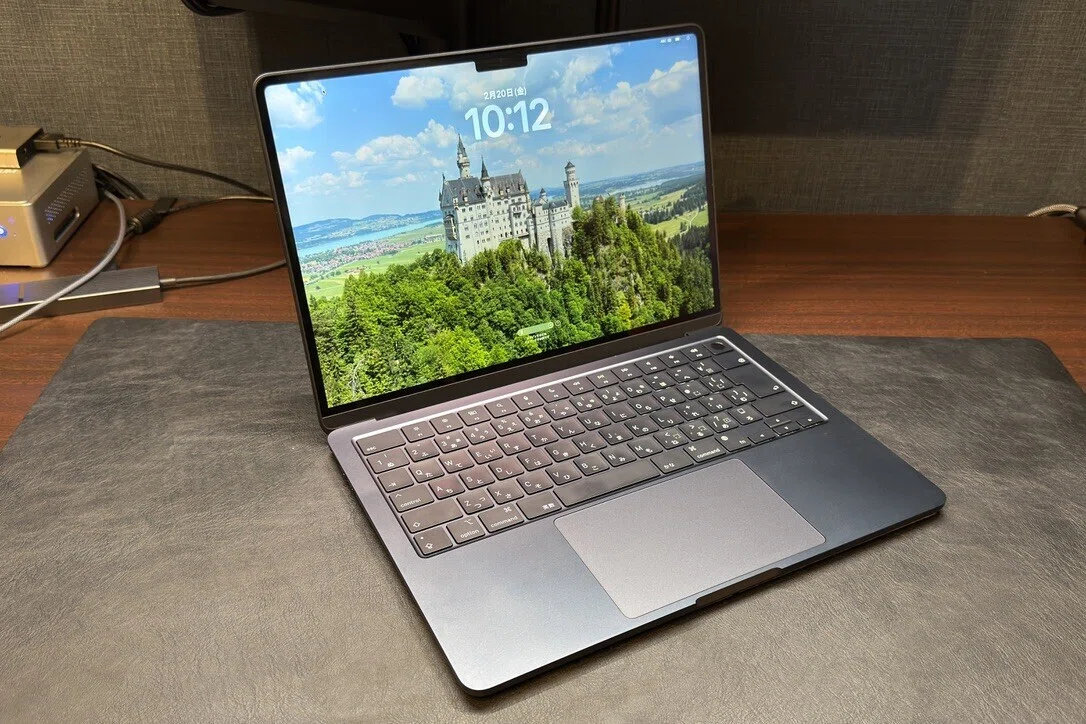 ガジェット】MacBook Air レビュー｜Windows歴20年以上の私がメルカリ