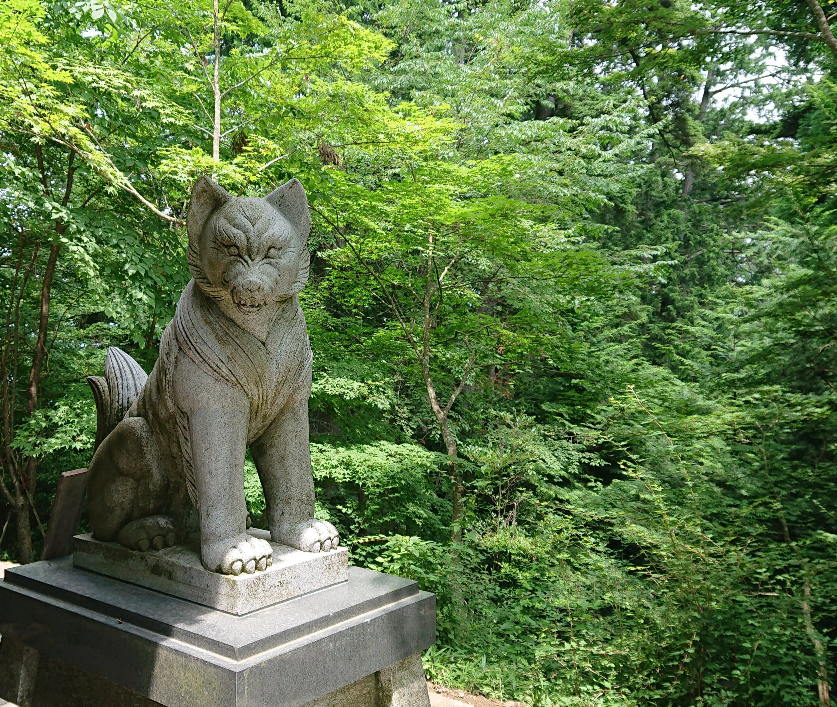 寧狗様 武蔵御嶽神社｜おいぬ様と大口真神の神域・御岳山参拝（前編）｜しま